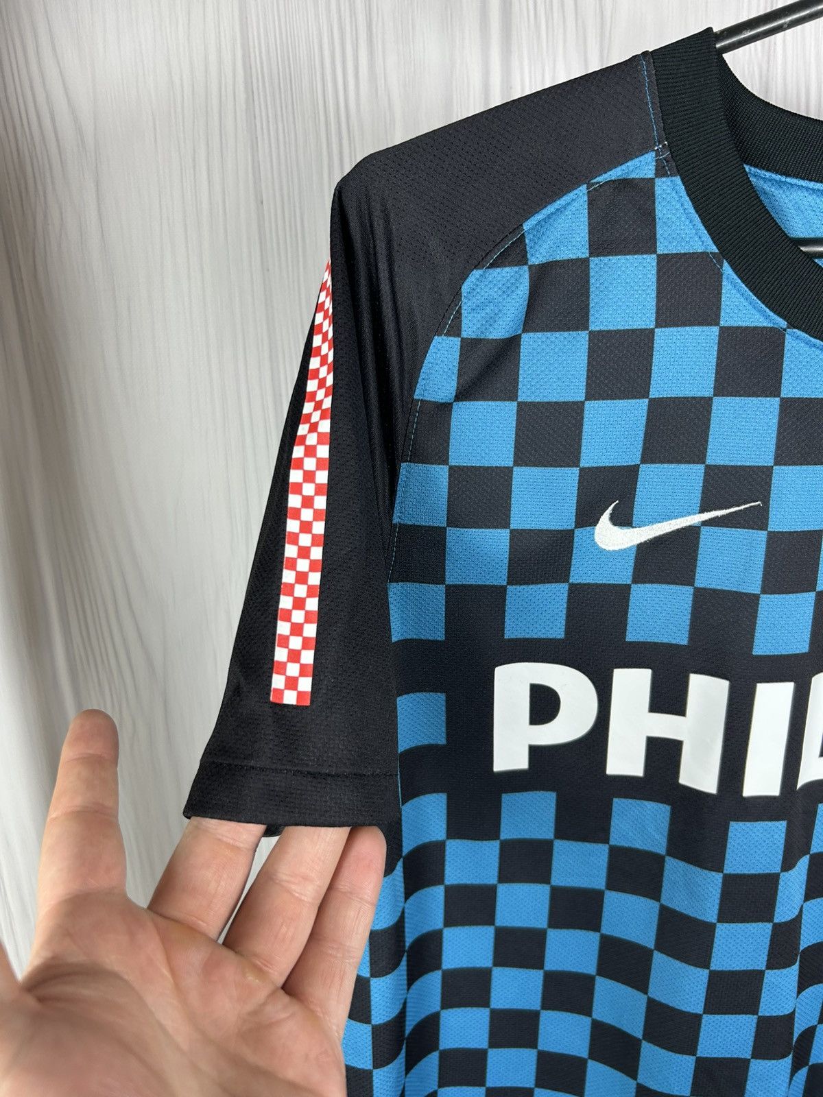 Nike PSV Eindhoven 2011 Away Football Jersey Shirt Boys XL(13-15) Size US XL / EU 56 / 4 - 6 Thumbnail