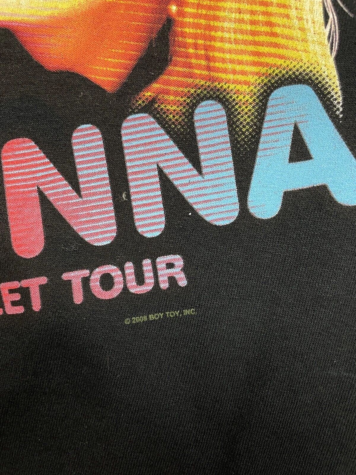 Gildan Vintage 2008 Madonna Sweet & Sticky Official T-Shirt 2000s Size US S / EU 44-46 / 1 - 6 Thumbnail
