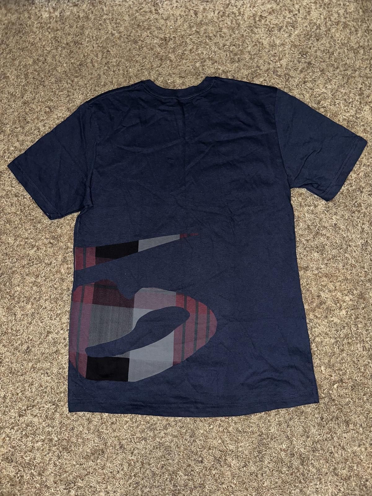 Nike Nike Men’s 6.0 Plaid Wrap Around Design Logo Navy Shirt Size US M / EU 48-50 / 2 - 5 Thumbnail
