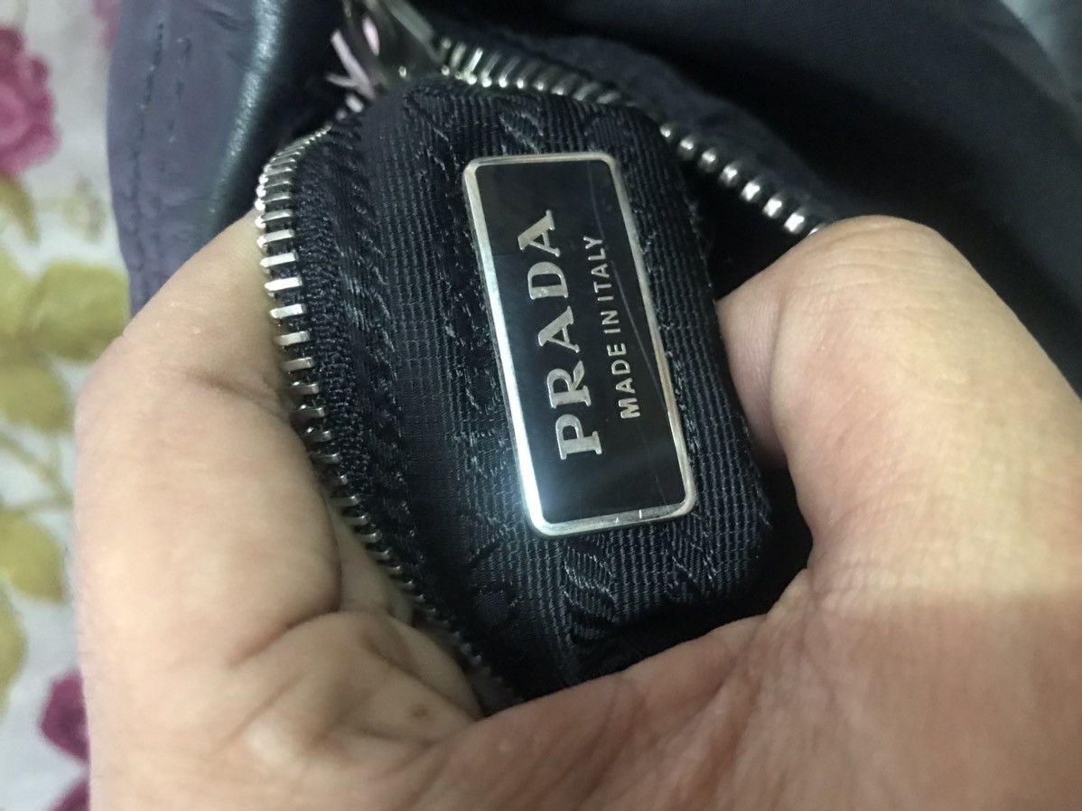 Prada Authentic Black Prada Hobo Bag Size ONE SIZE - 8 Thumbnail