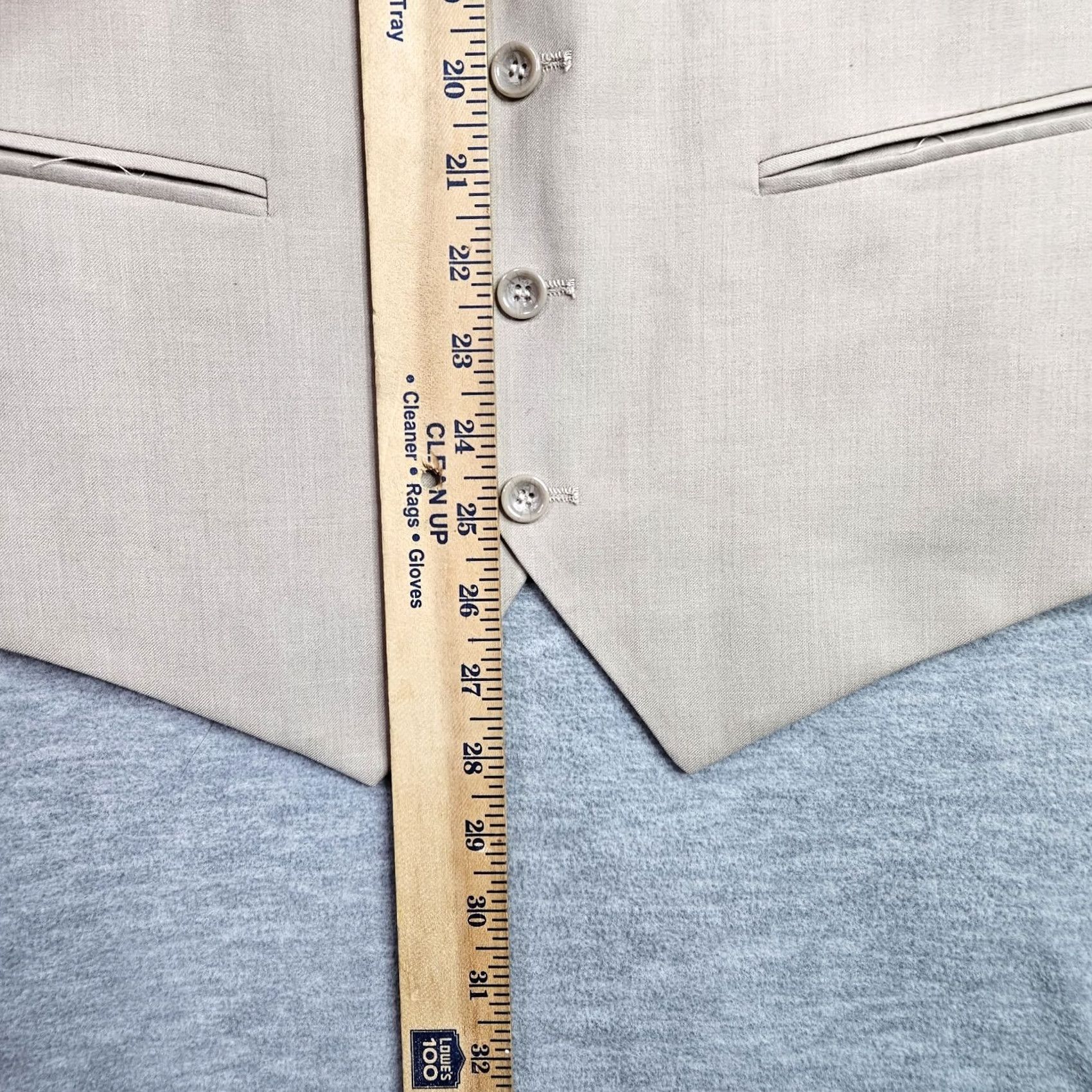 Vintage Caravelli Mens Vest Lined Beige Button Up Item 40 Regular Size 40L 30W Beige Vest Men Button Up Lined All Seasons Casual Business Formal Caravelli Size US XXS / EU 40 - 4 Thumbnail