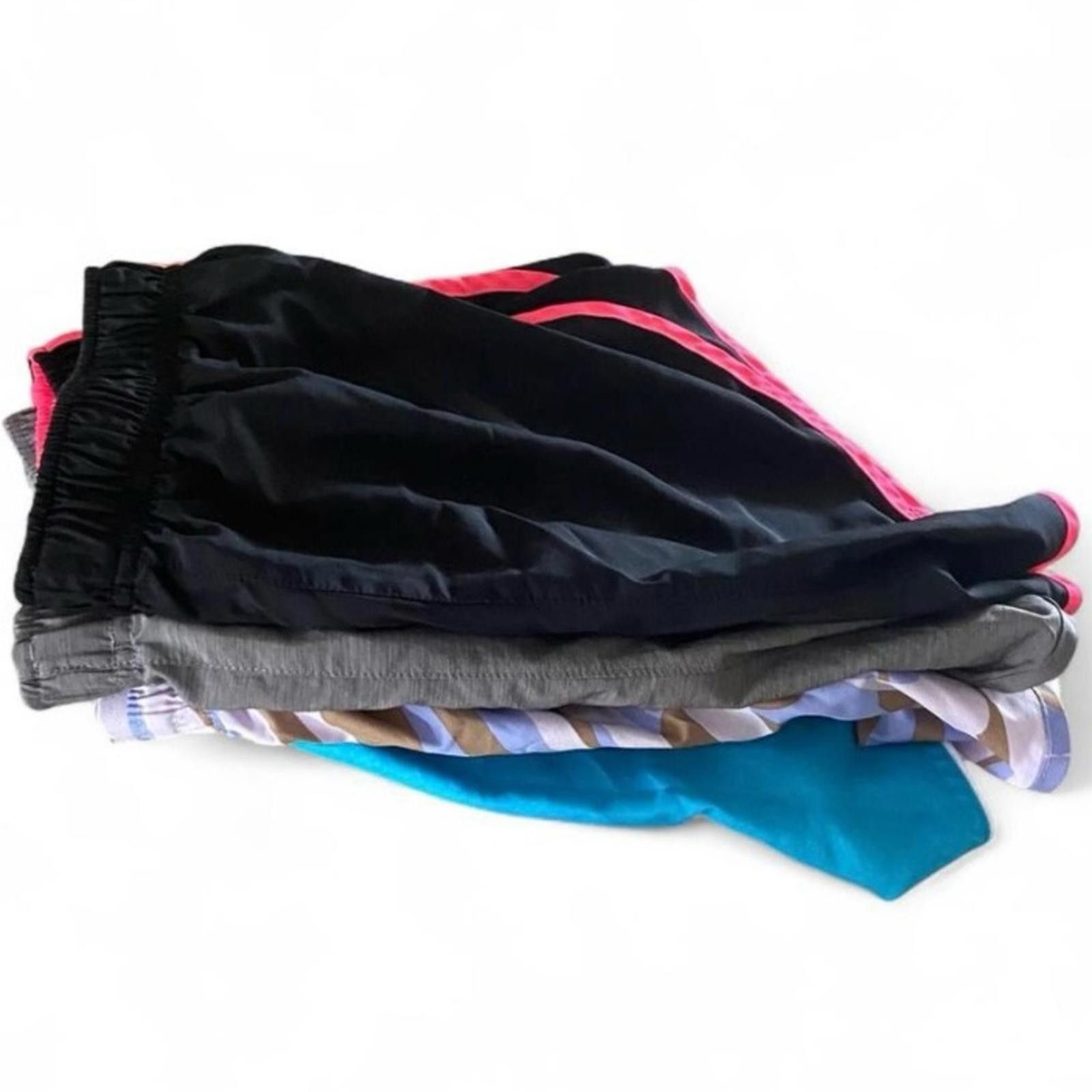 Nike Nike Women's Set of 4 Dri-Fit Athletic Shorts Size Small Size 28" / US 6 / IT 42 - 2 Thumbnail