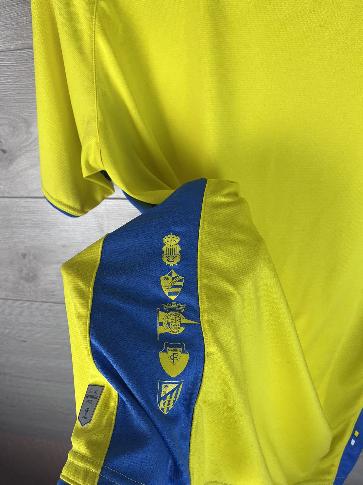 Hummel Men’s football t-shirt Las Palmas size L Hummel Laliga Size US L / EU 52-54 / 3 - 16 Thumbnail