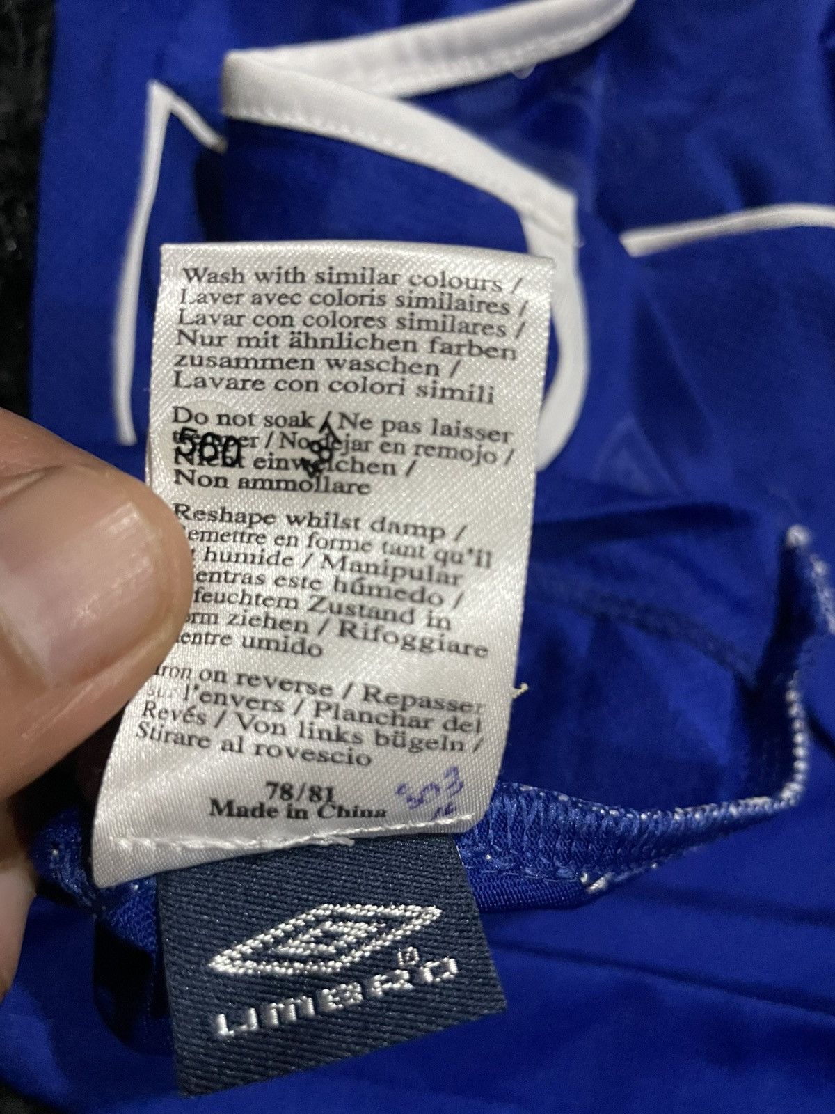 Umbro Everton home player issue Mikel Arteta Jersey Umbro sz 38 Size US M / EU 48-50 / 2 - 17 Thumbnail