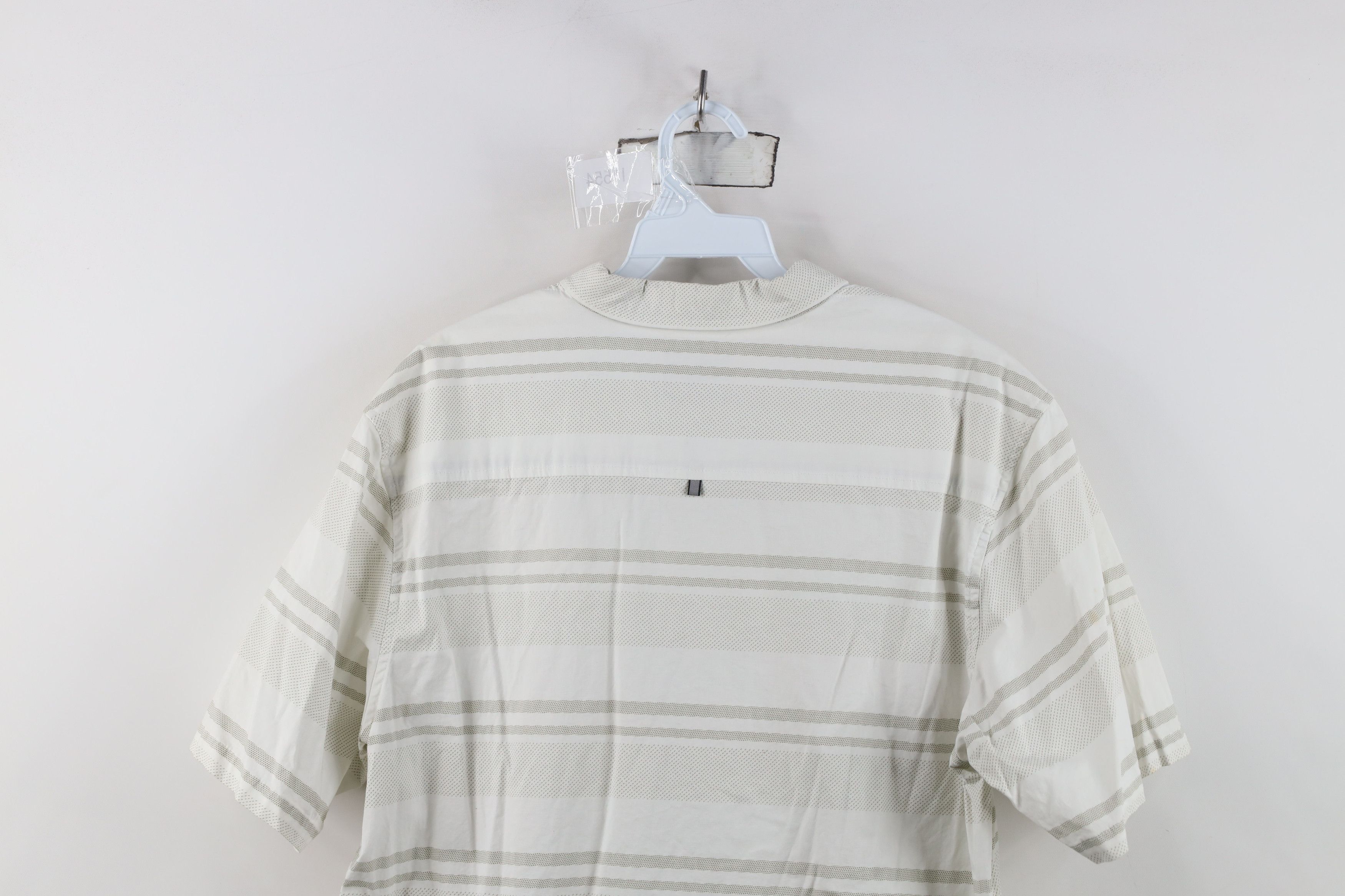 Oakley Vintage Y2K Oakley Short Sleeve Collared Button Down Shirt Size US L / EU 52-54 / 3 - 13 Thumbnail