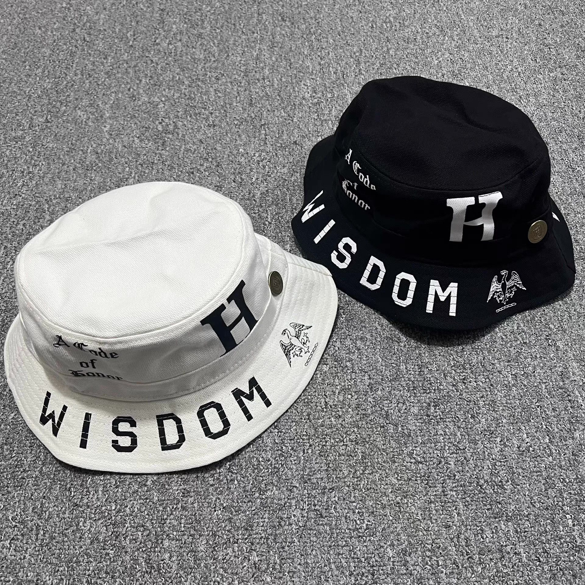 Honor the Gift Honor The Gift canvas gold-label graffiti bucket hat Q7 Size ONE SIZE - 1 Thumbnail