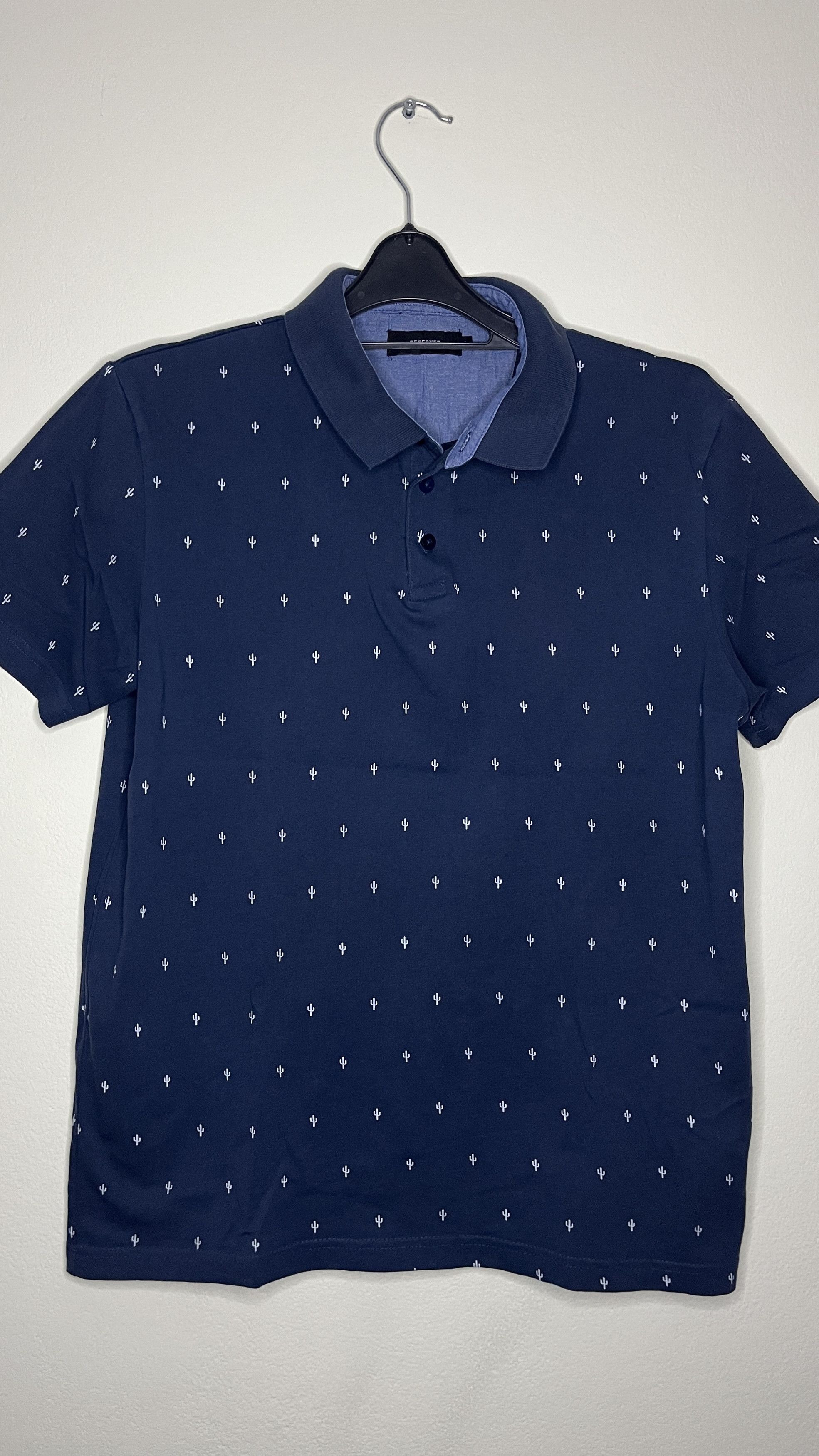 Reserved Reserved t-shirt polo. size L Size US L / EU 52-54 / 3 - 2 Thumbnail