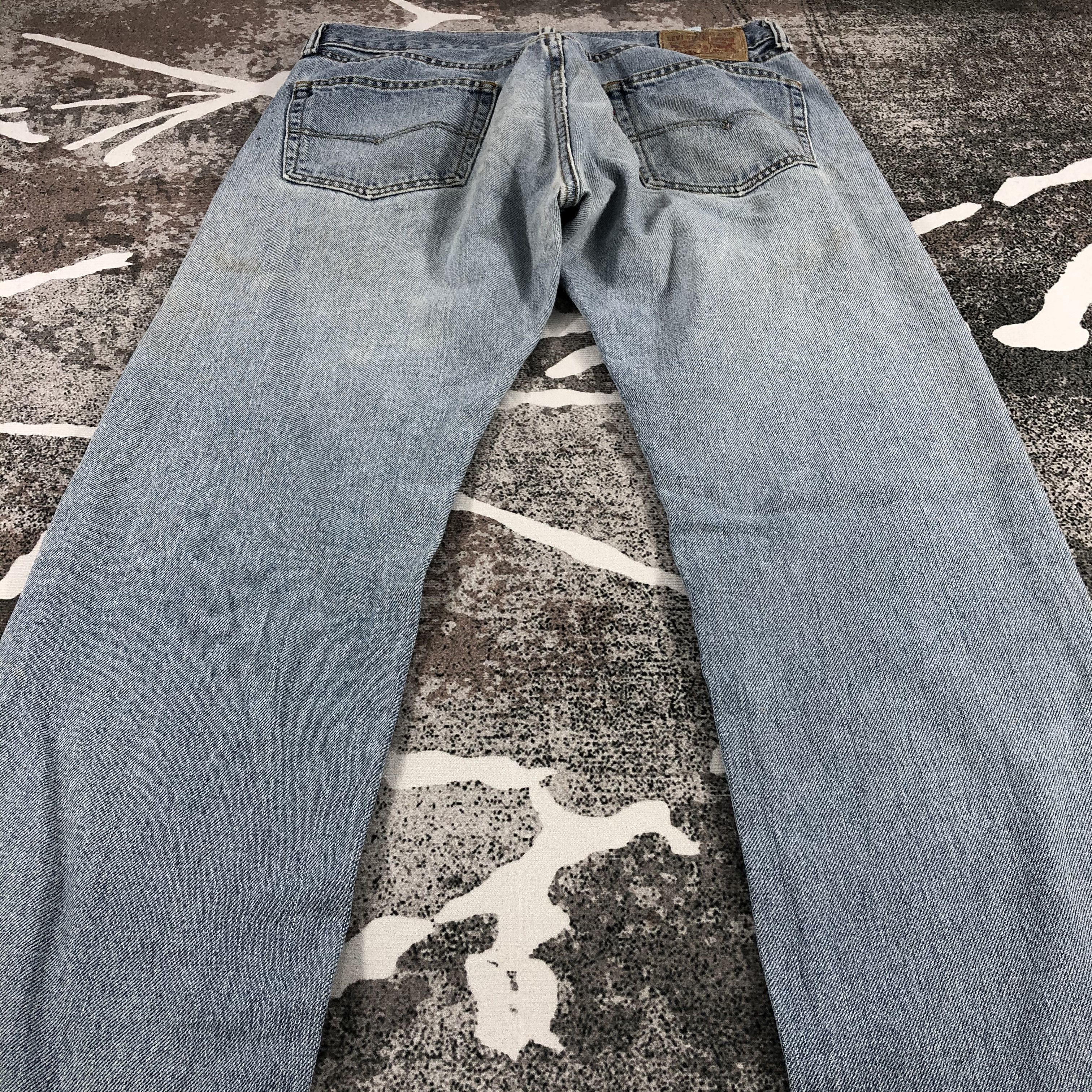 Levi's Vintage Levis 505 Jeans Medium Wash Denim KJ563 Size US 33 - 4 Thumbnail