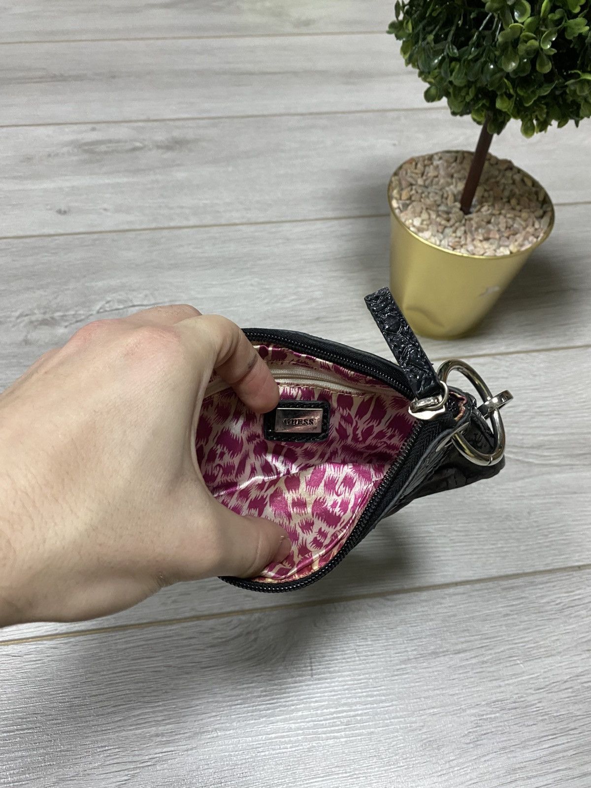 Guess Guess small monogram metallic Y2K designer bag Size ONE SIZE - 10 Thumbnail