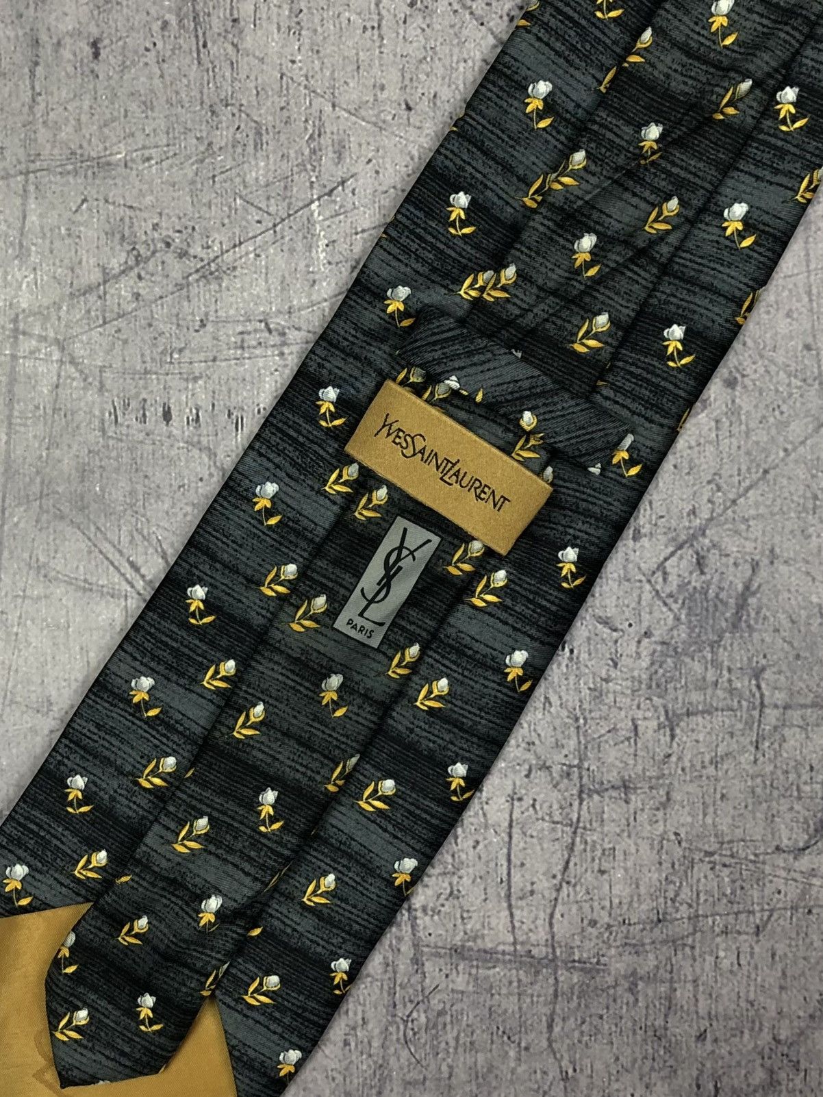 Yves Saint Laurent Yves Saint Laurent Floral Flowers Silk Tie Size ONE SIZE - 1 Thumbnail