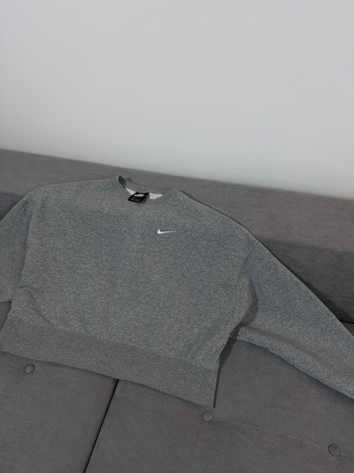 Nike × Vintage NIKE CROPPED OVERSIZED DISTRESSED SWEATSHIRT MINI SWOOSH Size S / US 4 / IT 40 - 1 Thumbnail