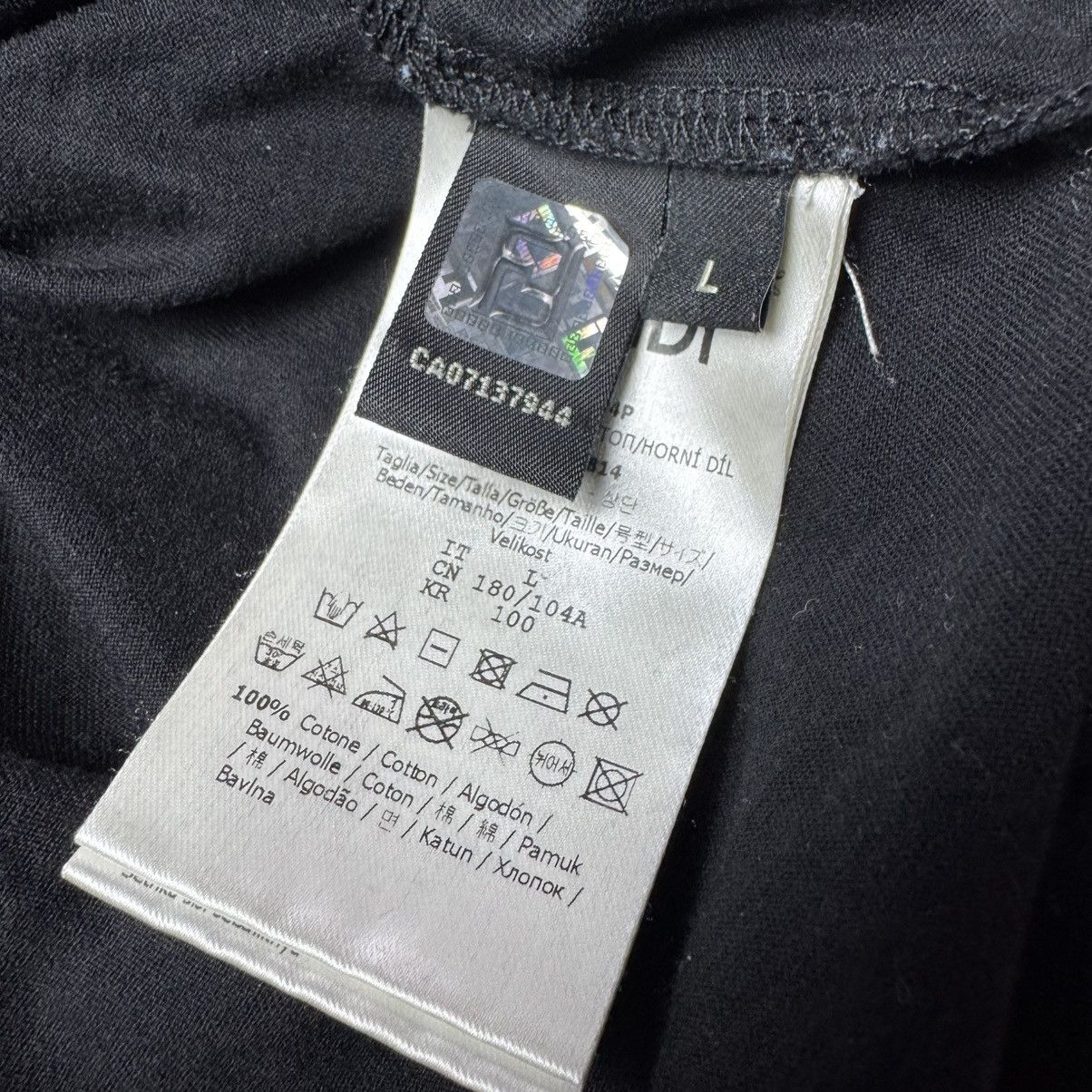 Fendi × Vintage Men’s Fendi F Logo printing t-shirt authentic Size US L / EU 52-54 / 3 - 7 Thumbnail