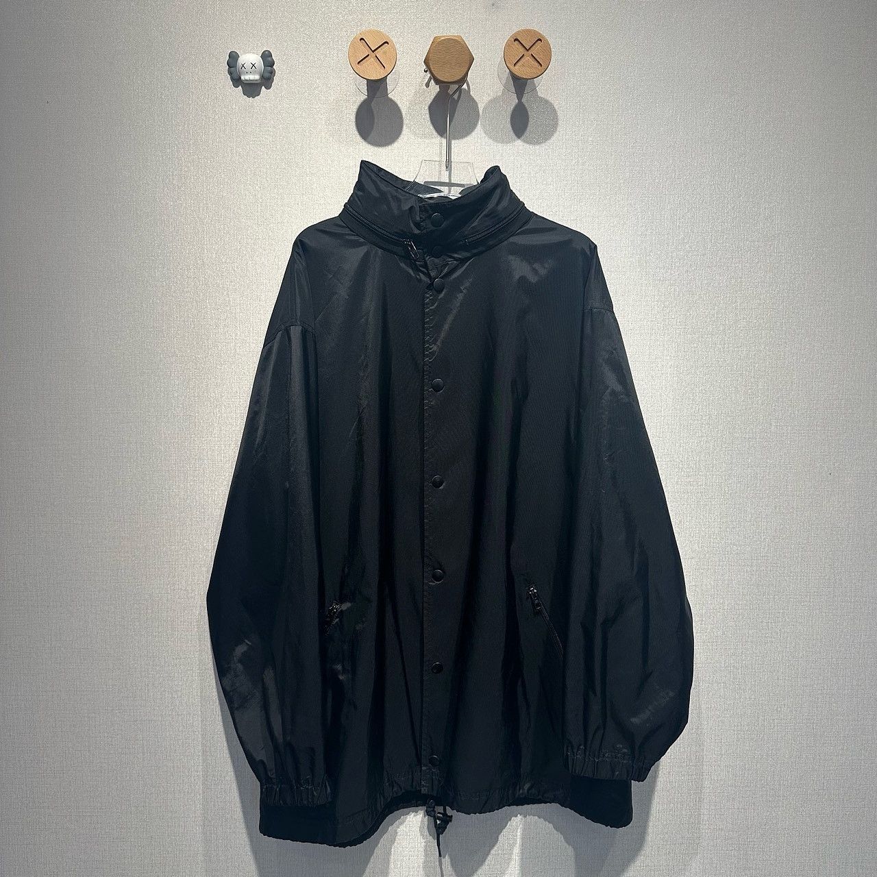 Balenciaga Balenciaga Logo Nylon Windbreaker Size 36 Size XS / US 0-2 / IT 36-38 - 1 Thumbnail