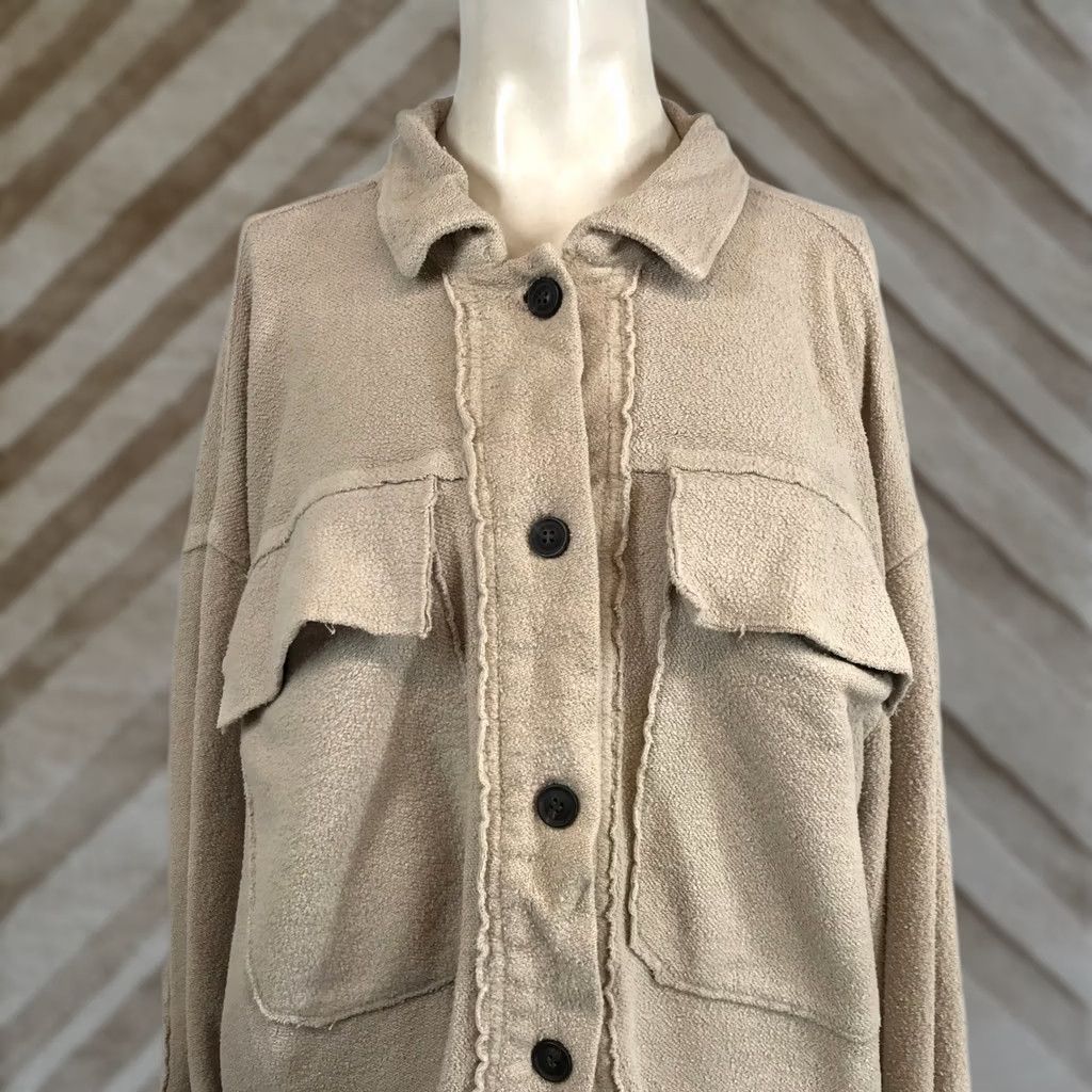 Forever 21 FOREVER 21 Womens Beige Textured Cotton Raw Edge Oversized Shacket Jacket M Size M / US 6-8 / IT 42-44 - 1 Thumbnail