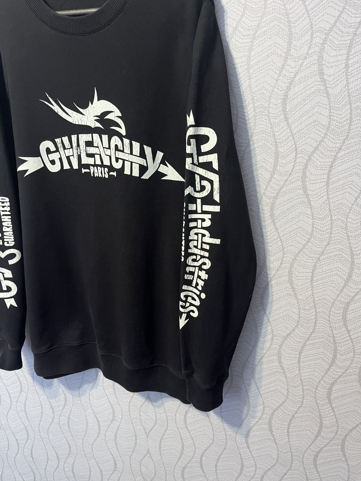 Givenchy Givenchy Bull Skull Graphic Sweatshirt Logo Tisci Era Size S Size US S / EU 44-46 / 1 - 4 Thumbnail