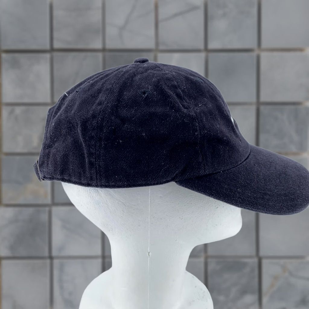 Nike VINTAGE Nike Hat Cap Strap Back Swoosh Embroidered Mens 90s Baseball Cap One Size Blue Cotton Twill Adjustable Casual Travel Swoosh Mens 90s Vintage Size ONE SIZE - 1 Thumbnail