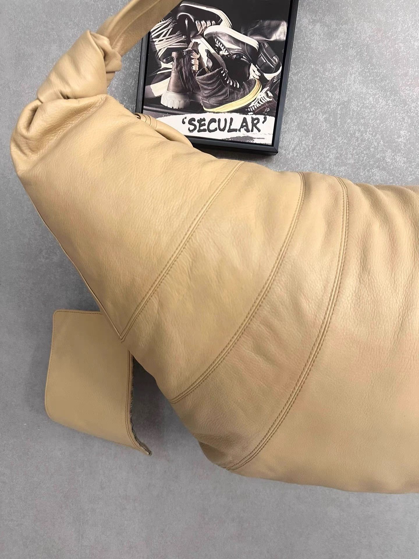Lemaire Lemaire Brand New Extra Large Croissant Bag K34 Size ONE SIZE - 7 Thumbnail