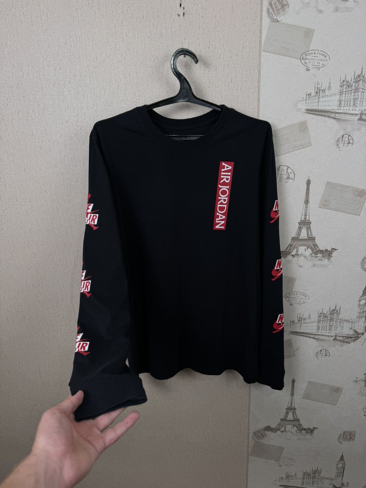 Jordan Brand Air Jordan Long Sleeve Classic Jumpman L Sports Black Men Size US L / EU 52-54 / 3 - 9 Thumbnail