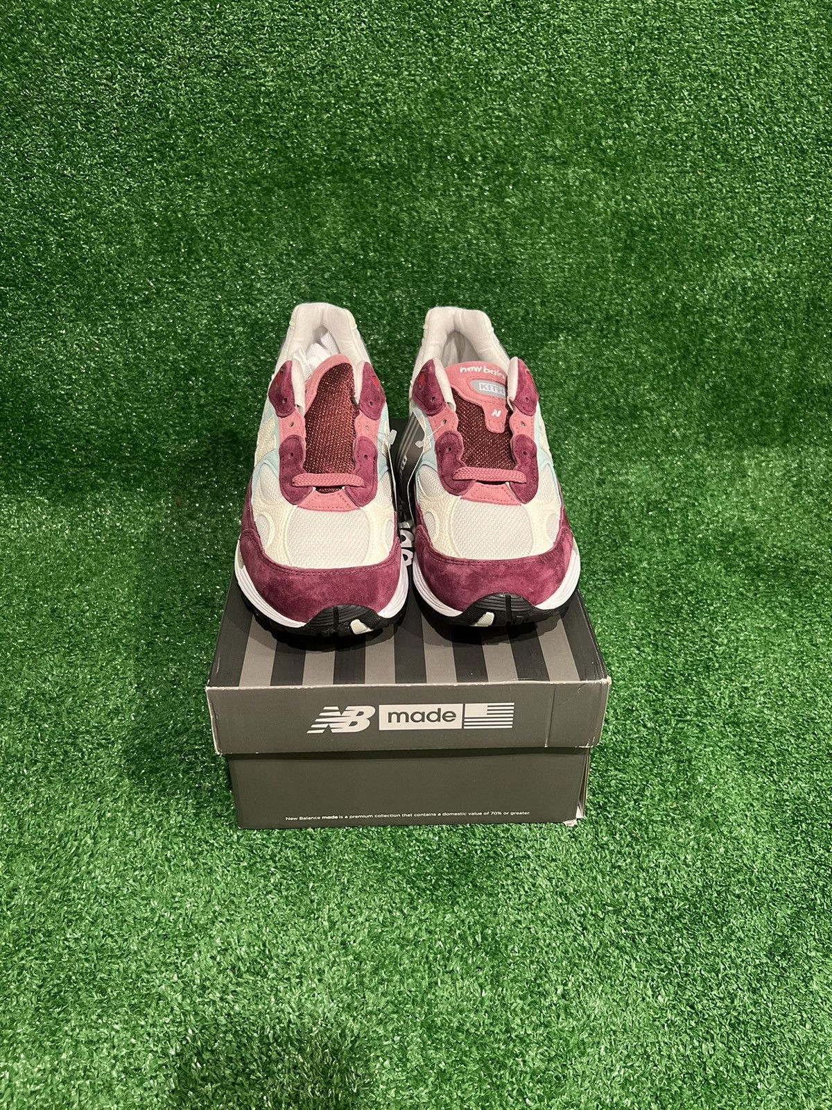 Kith × New Balance Kith x New Balance 992 'Burgundy Reef' Size US 10.5 / EU 43-44 - 3 Thumbnail