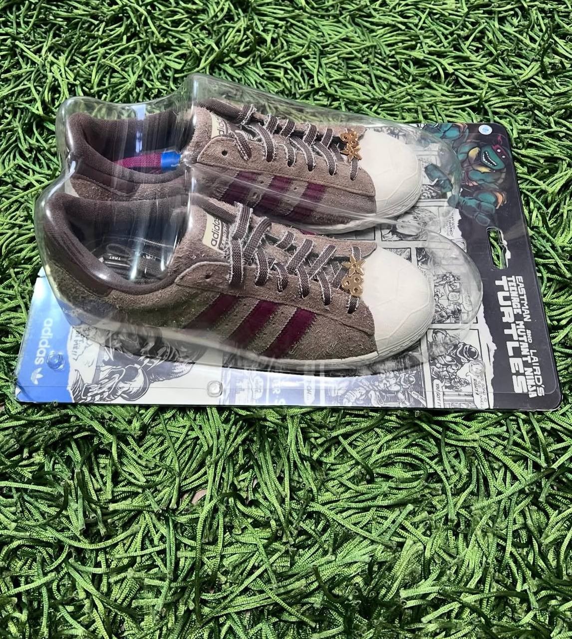 Adidas I sell sneakers Adidas Originals x TMNT SHELLTOE SPLINTER Size US 10 / EU 43 - 2 Thumbnail