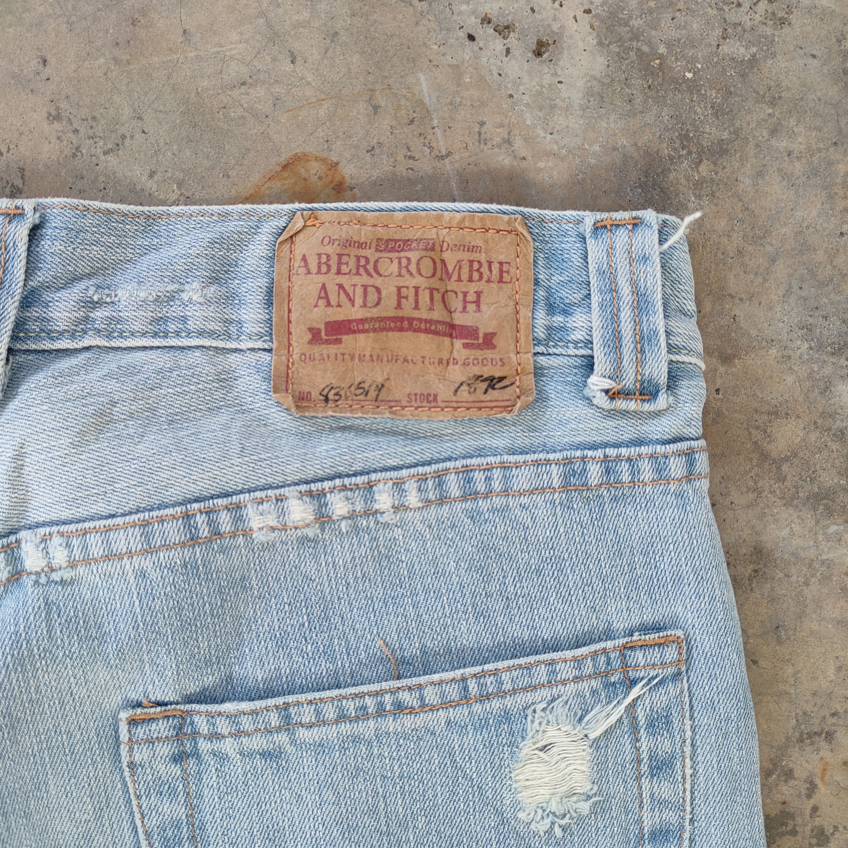 Abercrombie & Fitch W32 VINTAGE BOOTCUT FLARE FADED RIPPED JEANS PANTS Size US 32 / EU 48 - 12 Thumbnail