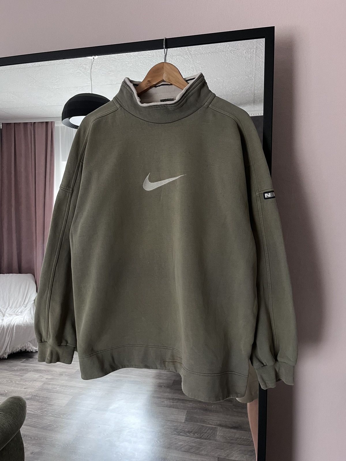 Nike NIKE VINTAGE CENTER LOGO OVERSIZE BOXY SWEATSHIRT Size US XL / EU 56 / 4 - 1 Thumbnail