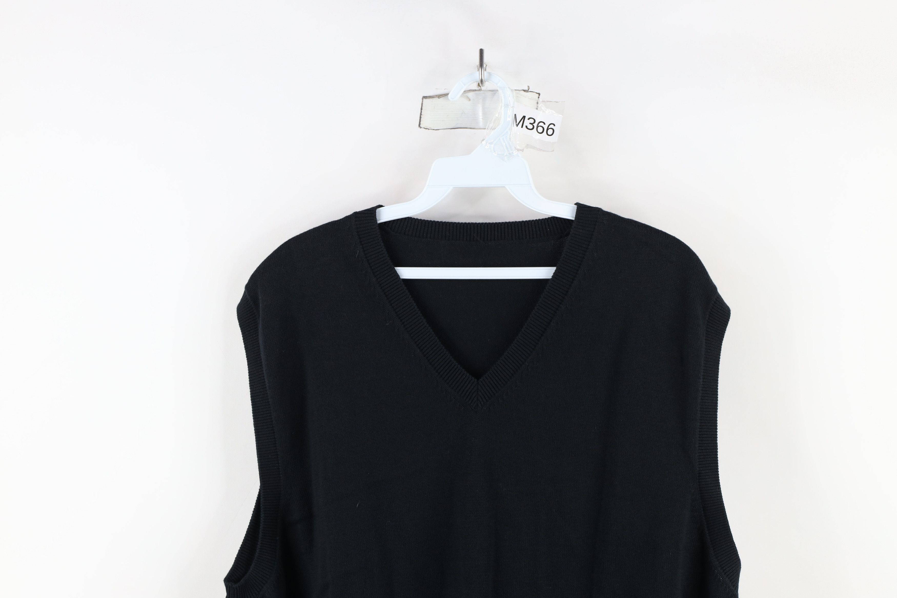 Vintage Vintage 90s Streetwear Blank Knit V-Neck Sweater Vest Black Size US L / EU 52-54 / 3 - 2 Thumbnail