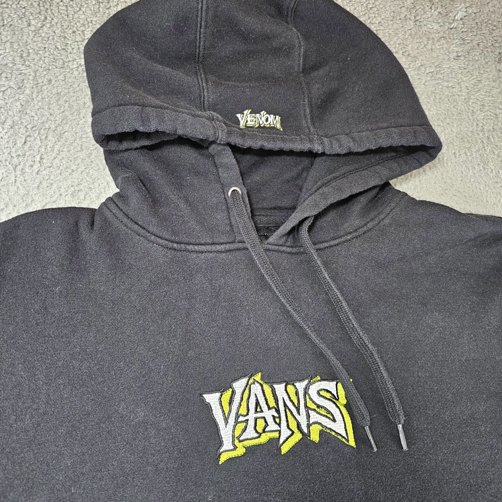 Vans Vans Marvel Venom Hoodie Mens Small Pullover Logo Graphic Sweatshirt Black Size US S / EU 44-46 / 1 - 2 Thumbnail