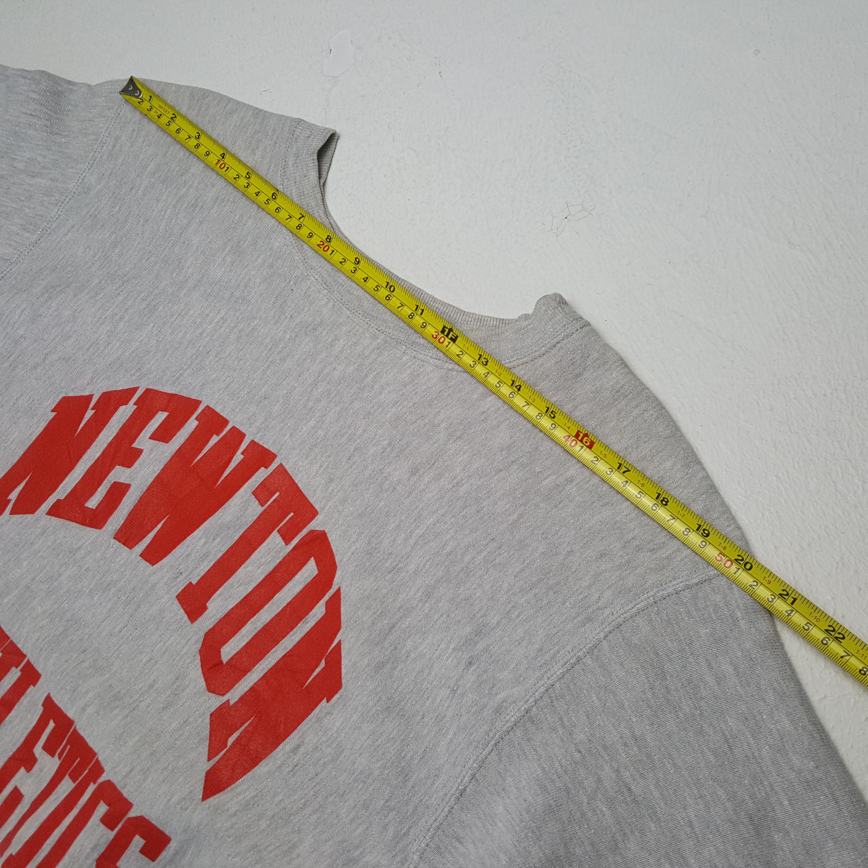 Vintage Vintage NEWTON ATHLETICS American Streetwear eSweatshirts Size US L / EU 52-54 / 3 - 4 Thumbnail