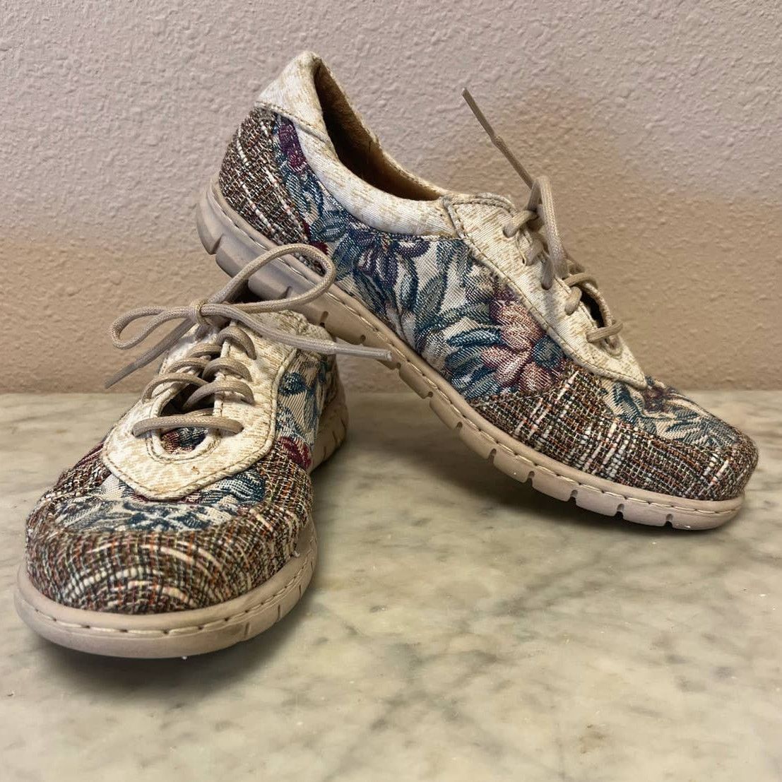 Born BORN Taza floral tapestry tweed sneakers size 8 Size US 8 / IT 38 - 5 Thumbnail
