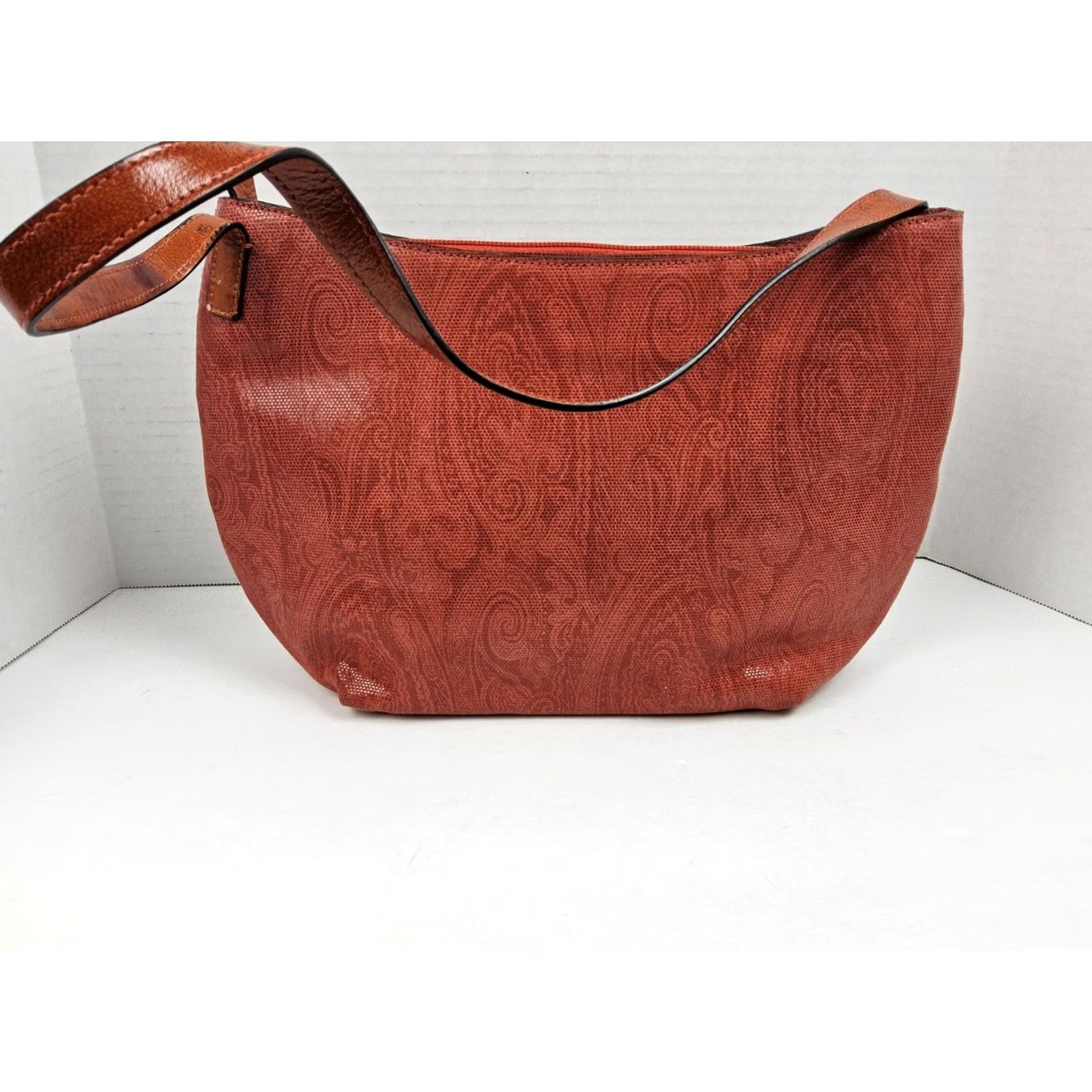 Etro Etro Leather Red Shoulder Bag Purse Women's Leather Red Shoulder Bag ETRO Size ONE SIZE - 4 Thumbnail