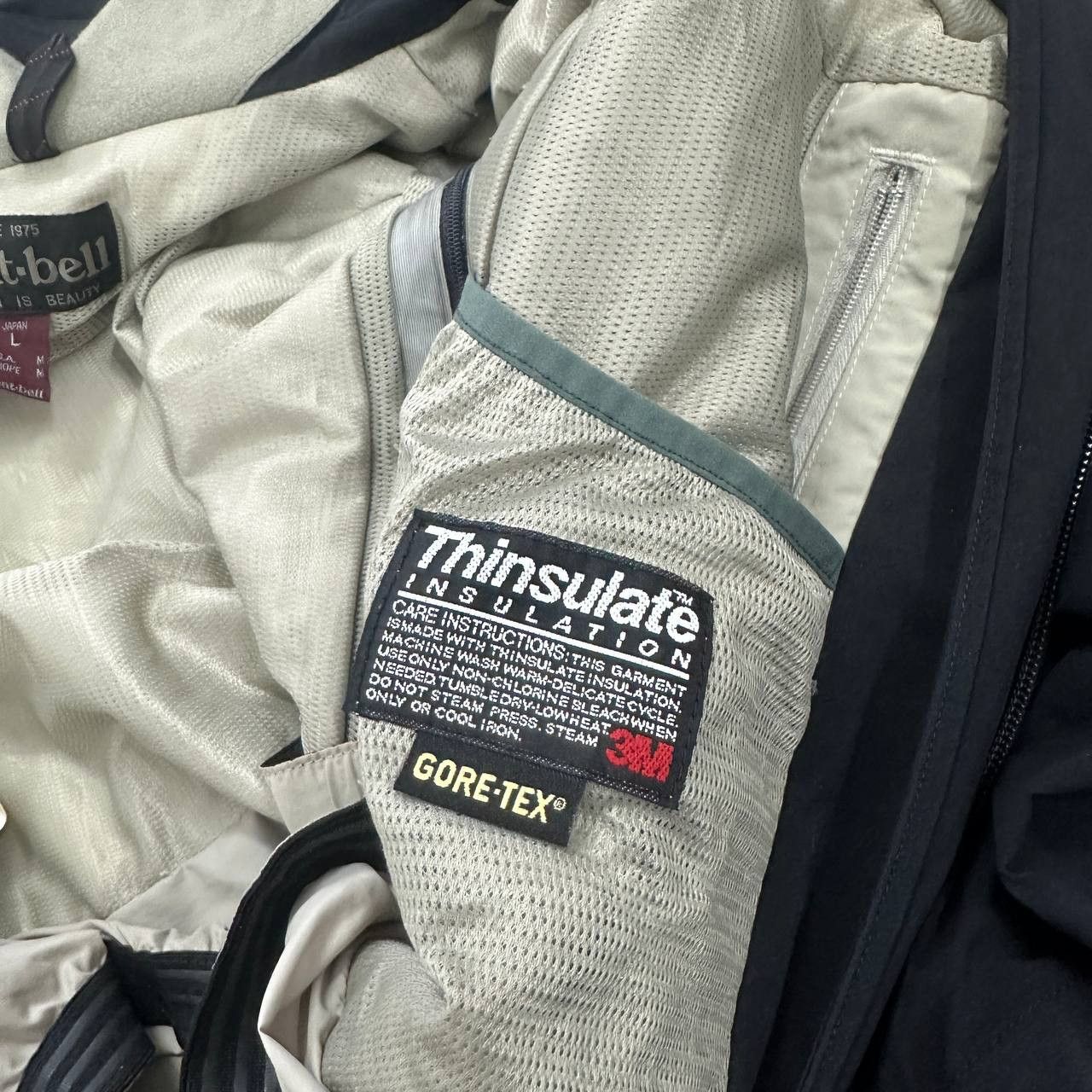 Montbell Montbell Gore-Tex Thinsulate Technical Outdoor jacket Size US M / EU 48-50 / 2 - 16 Thumbnail