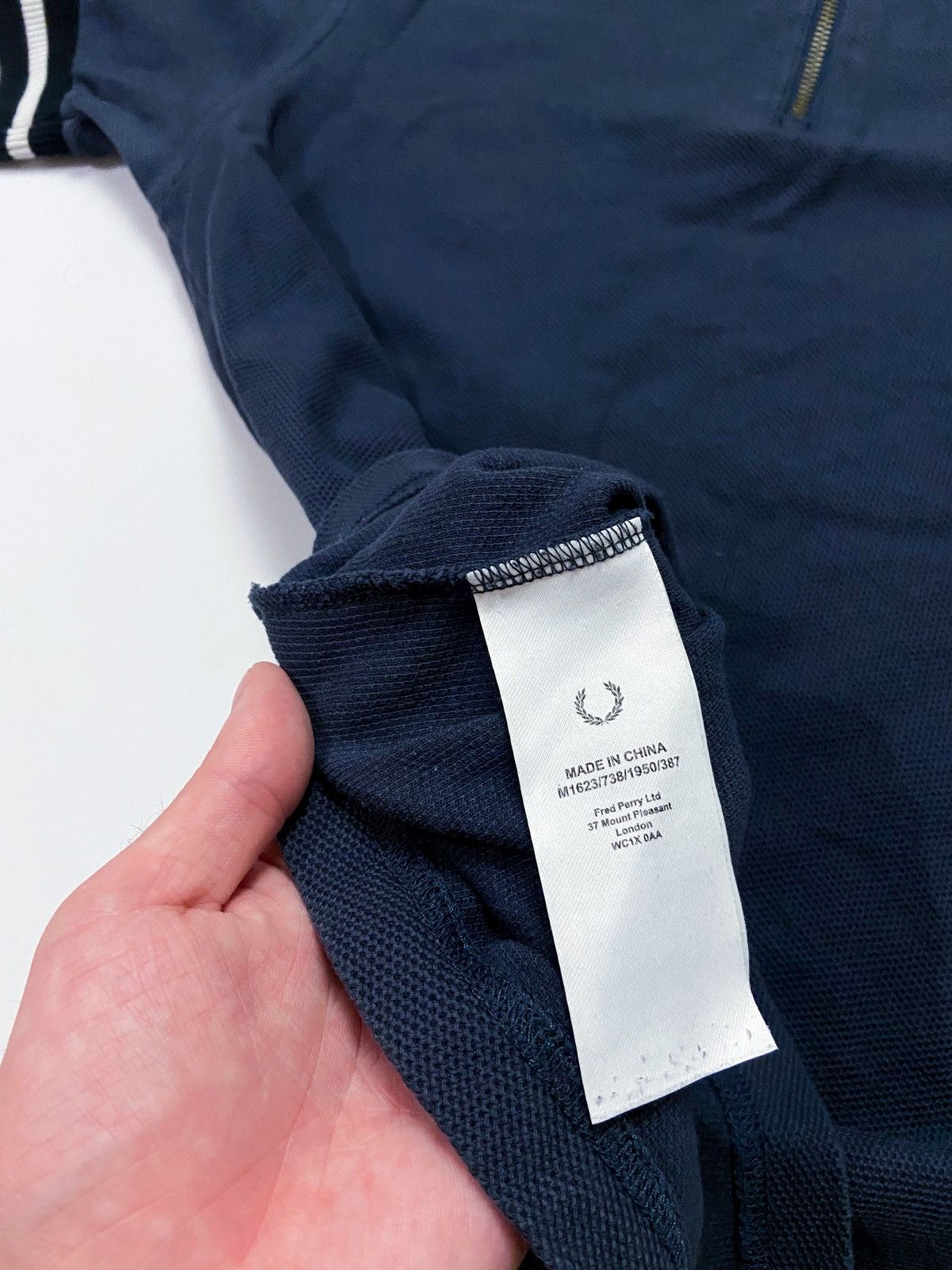 Fred Perry Vintage Fred Perry Zip Polo T-Shirt Y2K Size US M / EU 48-50 / 2 - 5 Thumbnail