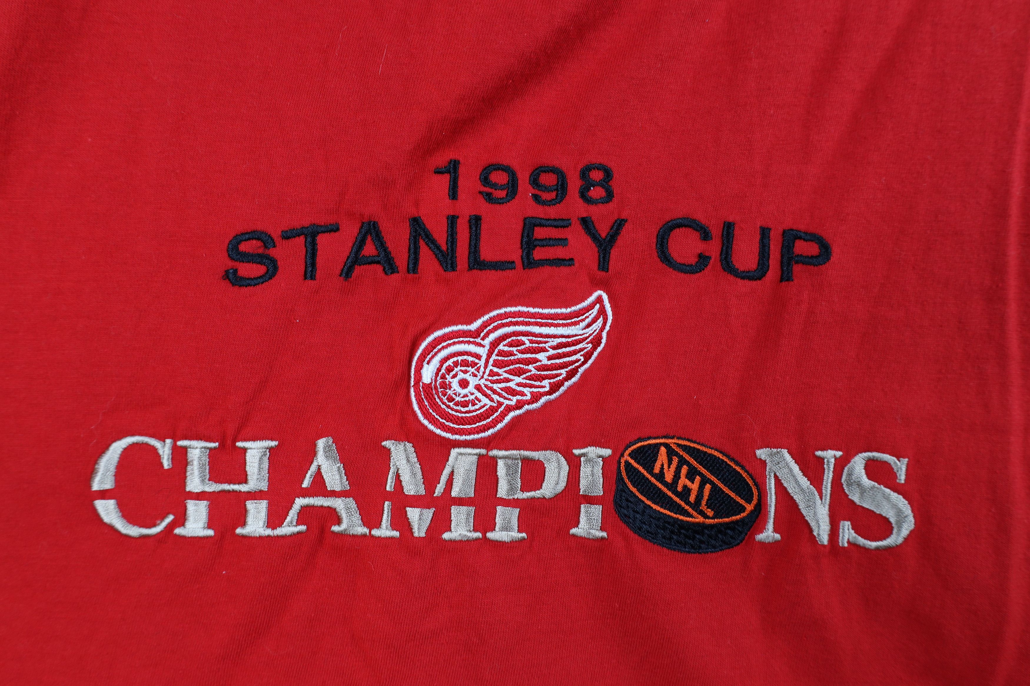 Vintage Vintage 90s Cup Champs Detroit Red Wings Hockey T-Shirt Size US XXL / EU 58 / 5 - 4 Thumbnail
