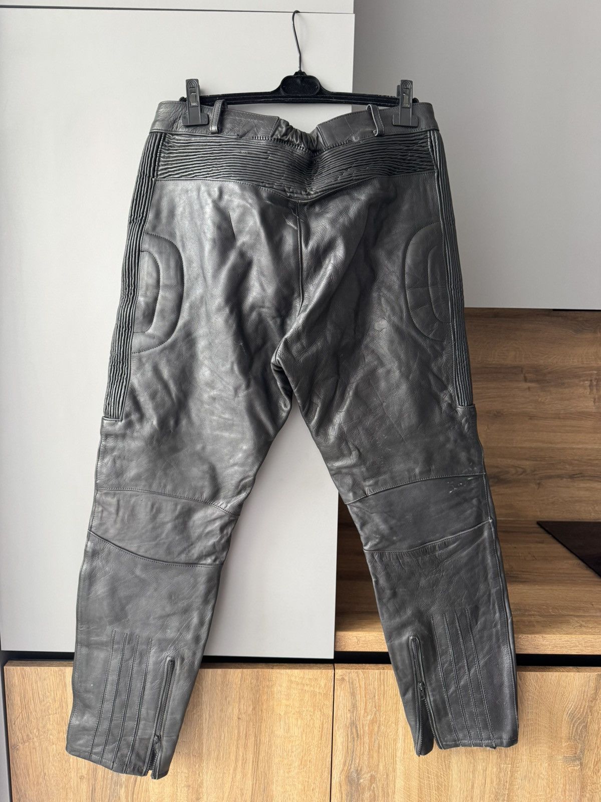 Japanese Brand Vintage Leather Motorcycle Biker Pants Size US 38 / EU 54 - 9 Thumbnail