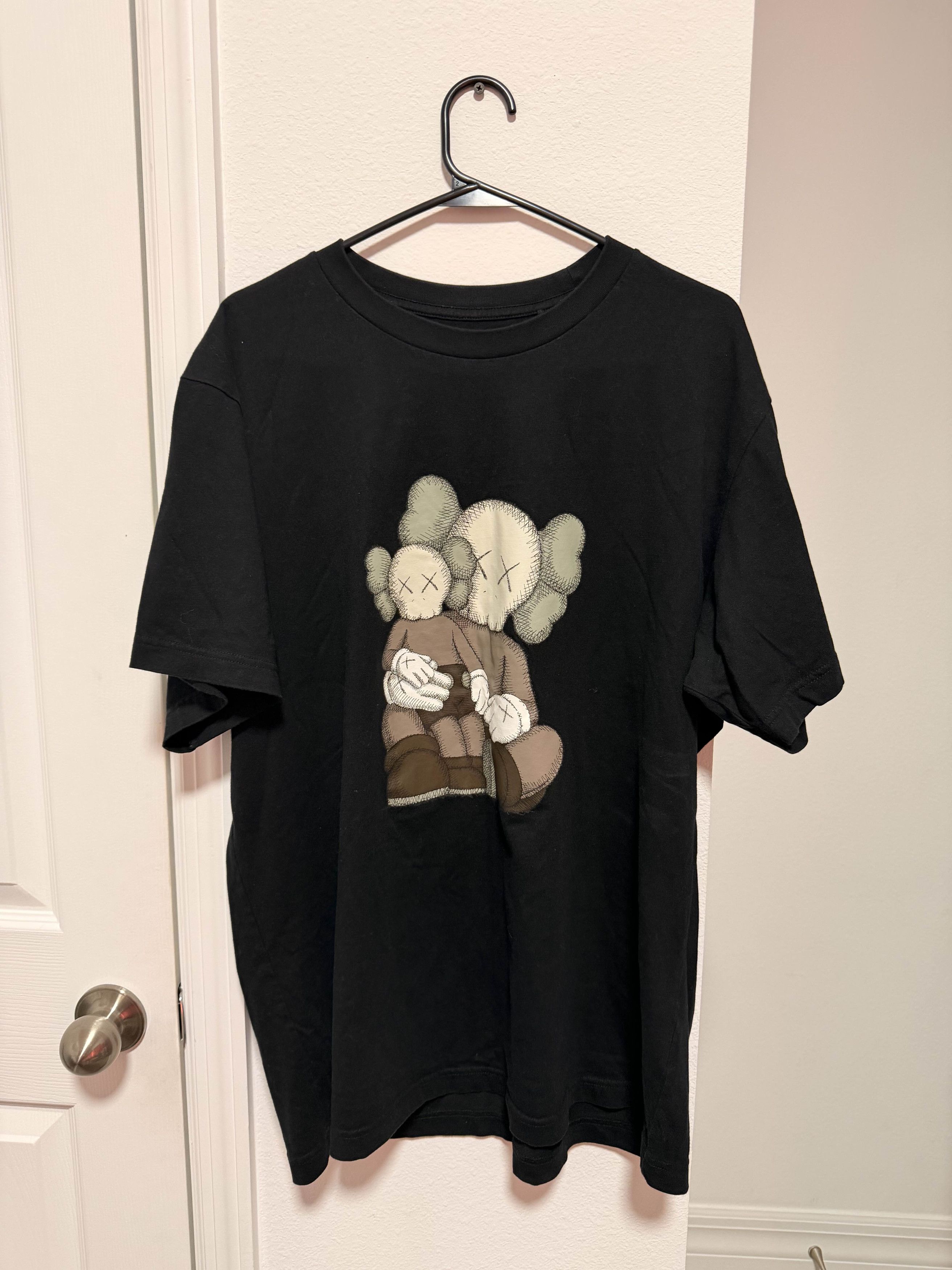 Kaws × Uniqlo KAWS x Uniqlo "Companion" T-Shirt Size US XL / EU 56 / 4 - 1 Thumbnail