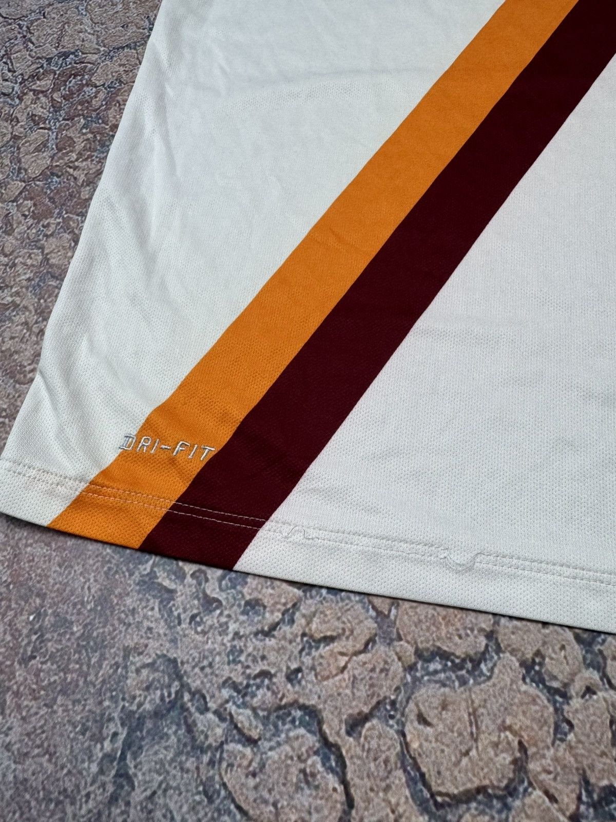 Nike ROMA 2014 2015 AWAY FOOTBALL SHIRT SOCCER JERSEY NIKE Size US M / EU 48-50 / 2 - 2 Thumbnail