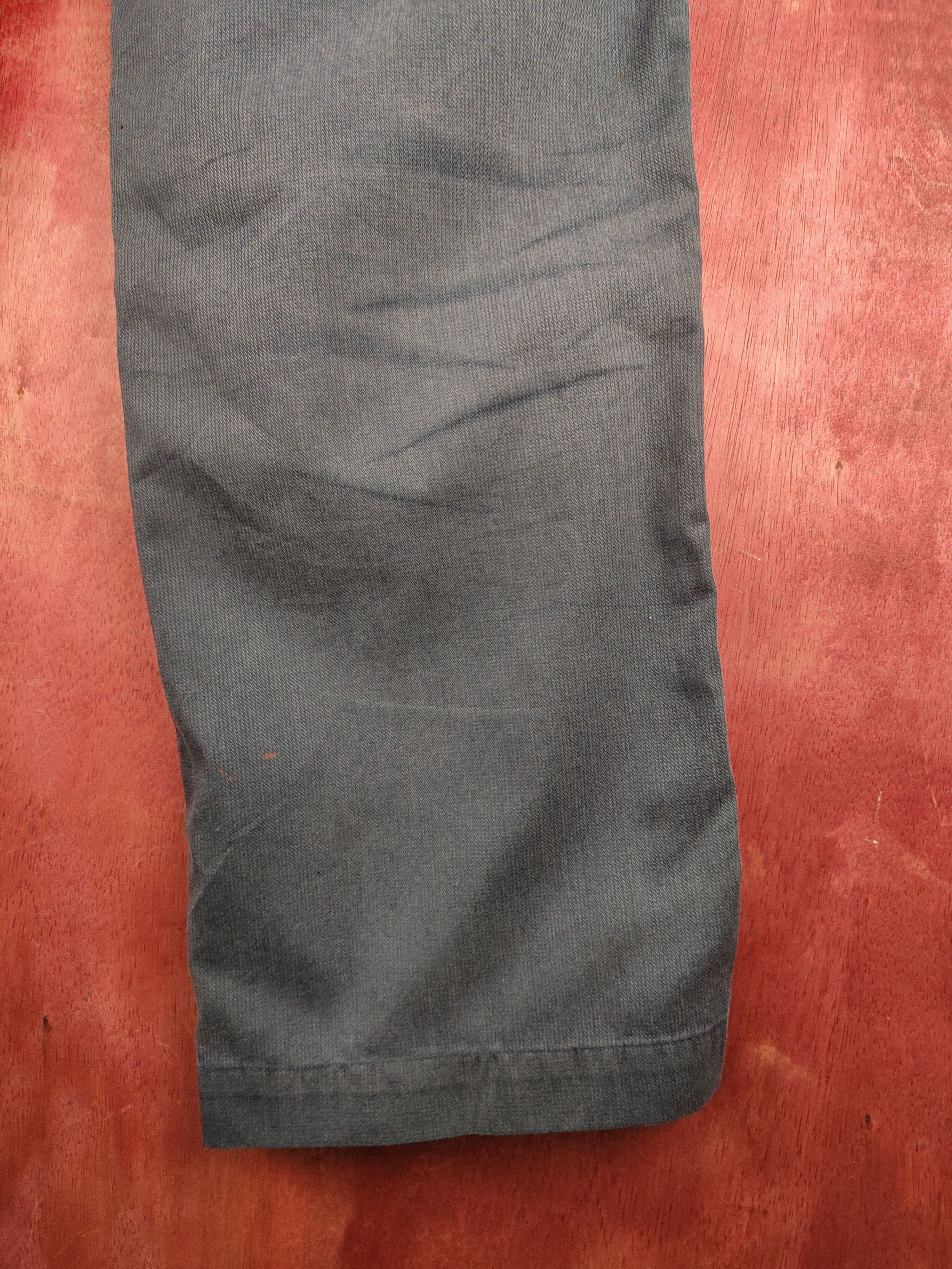 Japanese Brand Vintage Japanese Faded Dark Blue Cargo Pants N#S44 Size US 31 - 13 Thumbnail