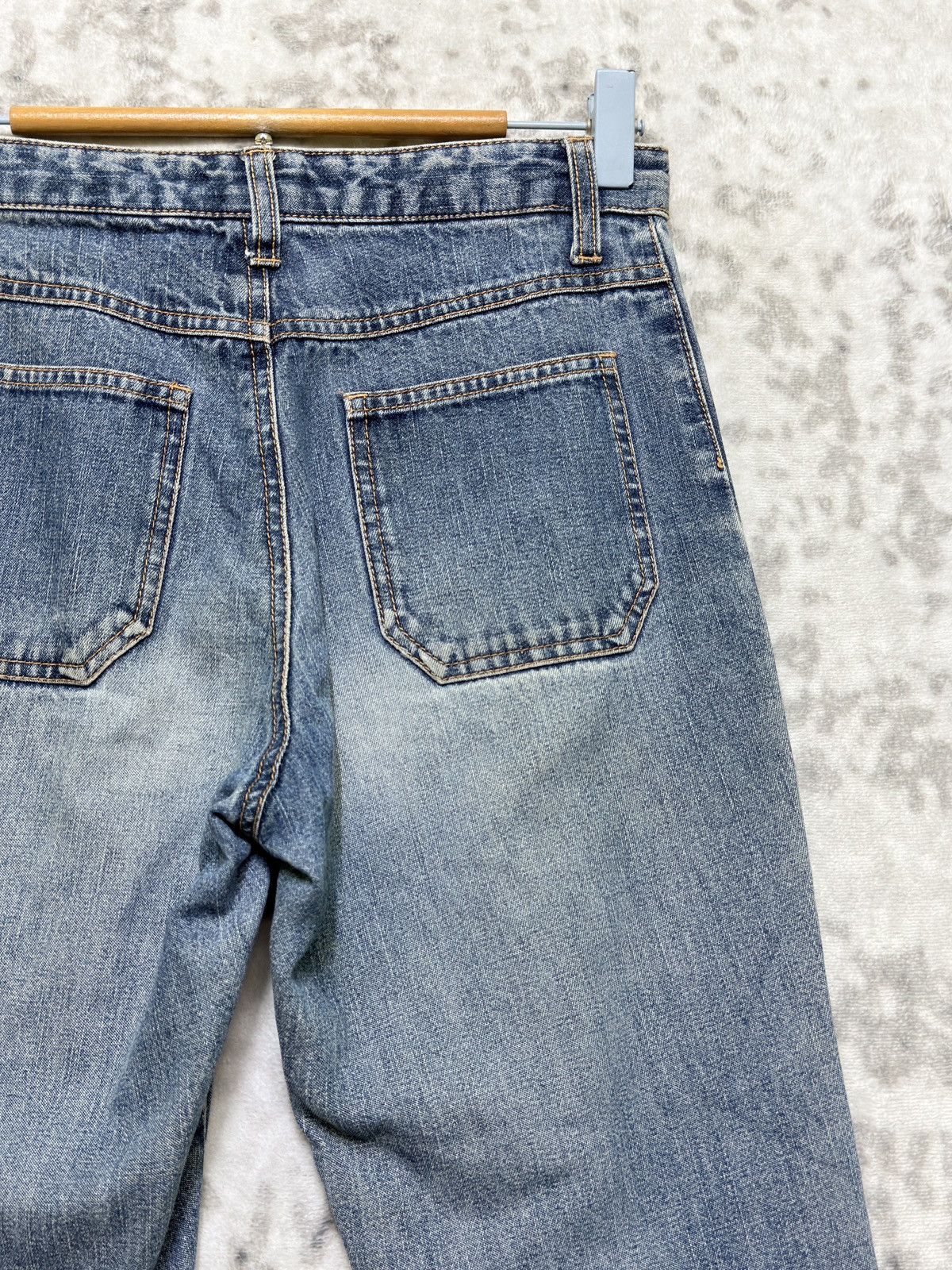 Japanese Brand Vintage Jouer Aux Échecs Y2K Distressed Bell Bottom Jeans Size US 26 / EU 42 - 12 Thumbnail