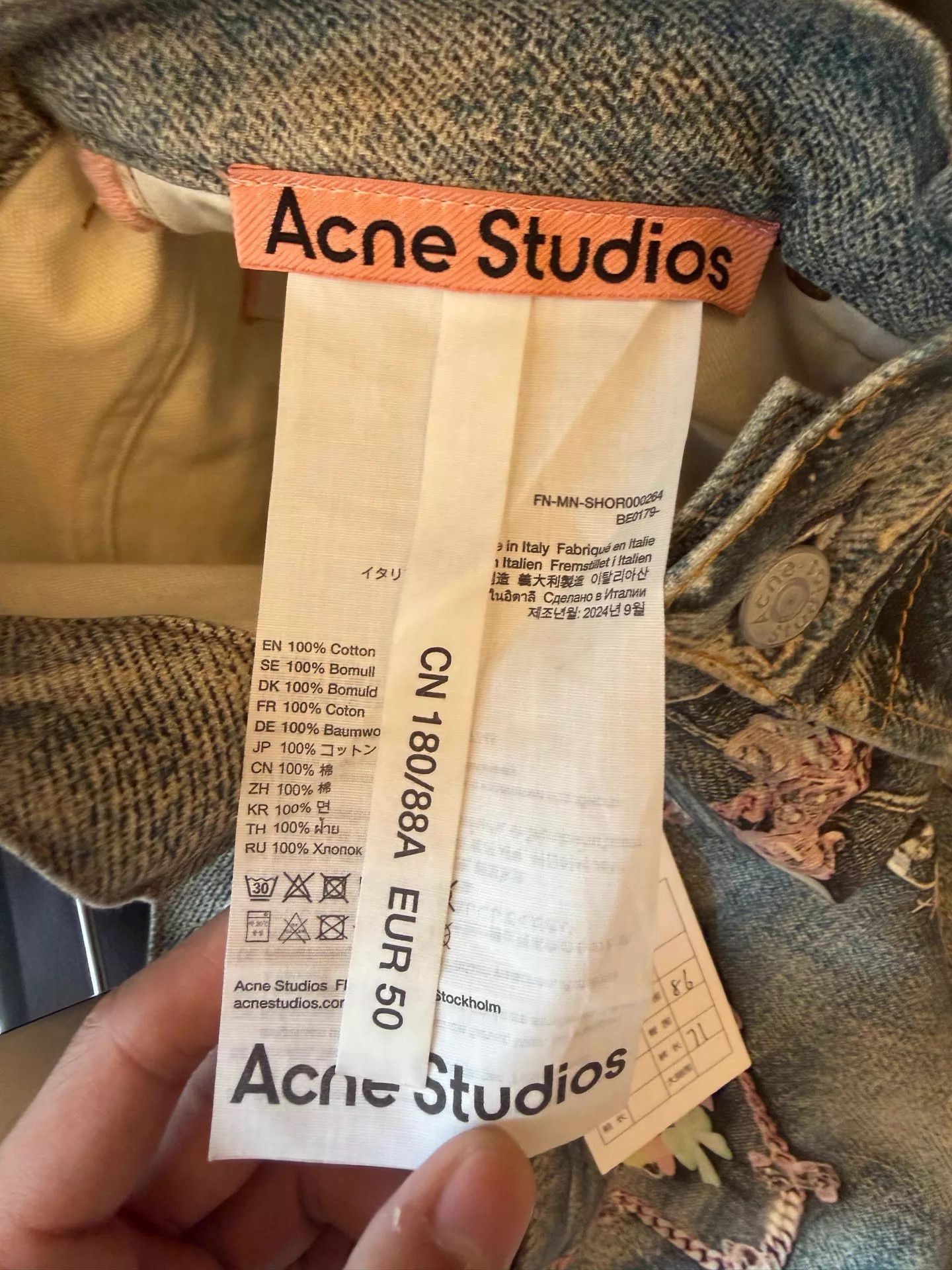 Acne Studios Acne SS25 oversize retro print wide 7 denim shorts m Size US 34 / EU 50 - 3 Thumbnail