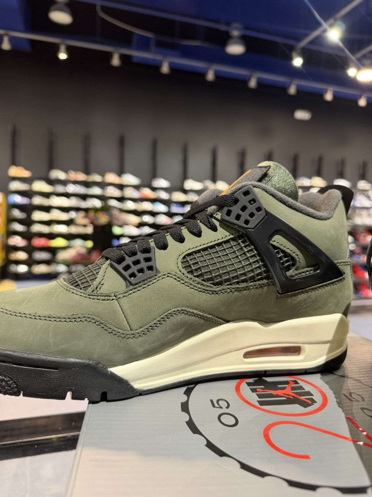 Jordan Brand Size 8.5 - Jordan 4 Retro OG SP Undefeated “2025” Size US 8.5 / EU 41-42 - 5 Thumbnail