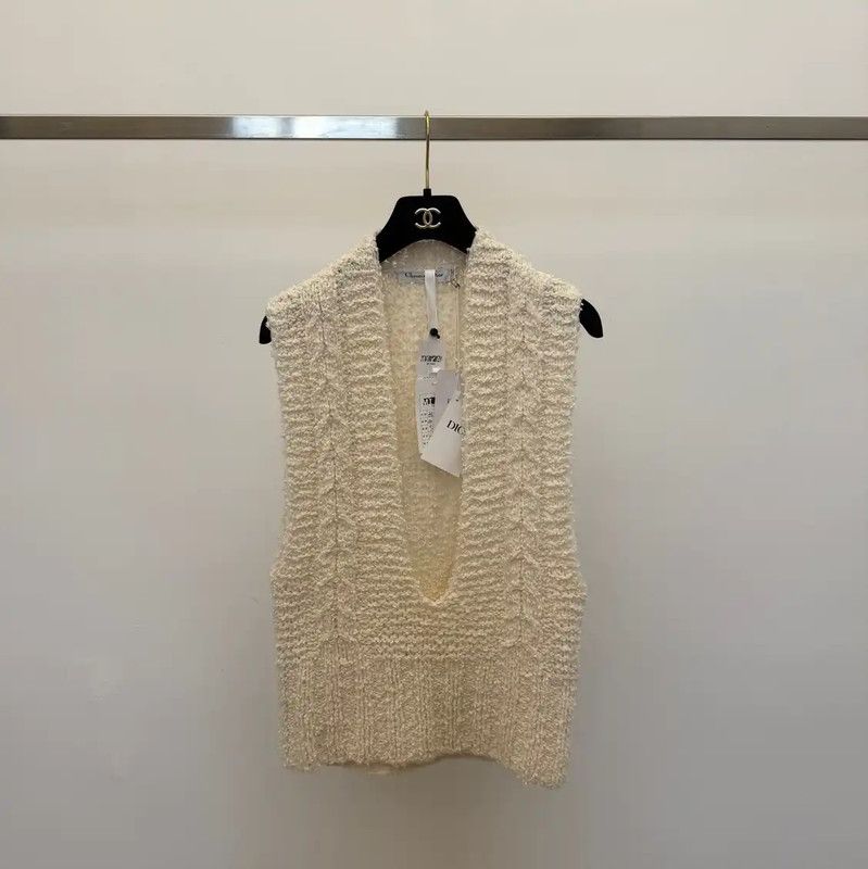 Dior Dior Beige Knit Women's Sleeveless Pullover 0089 Size M / US 6-8 / IT 42-44 - 1 Thumbnail