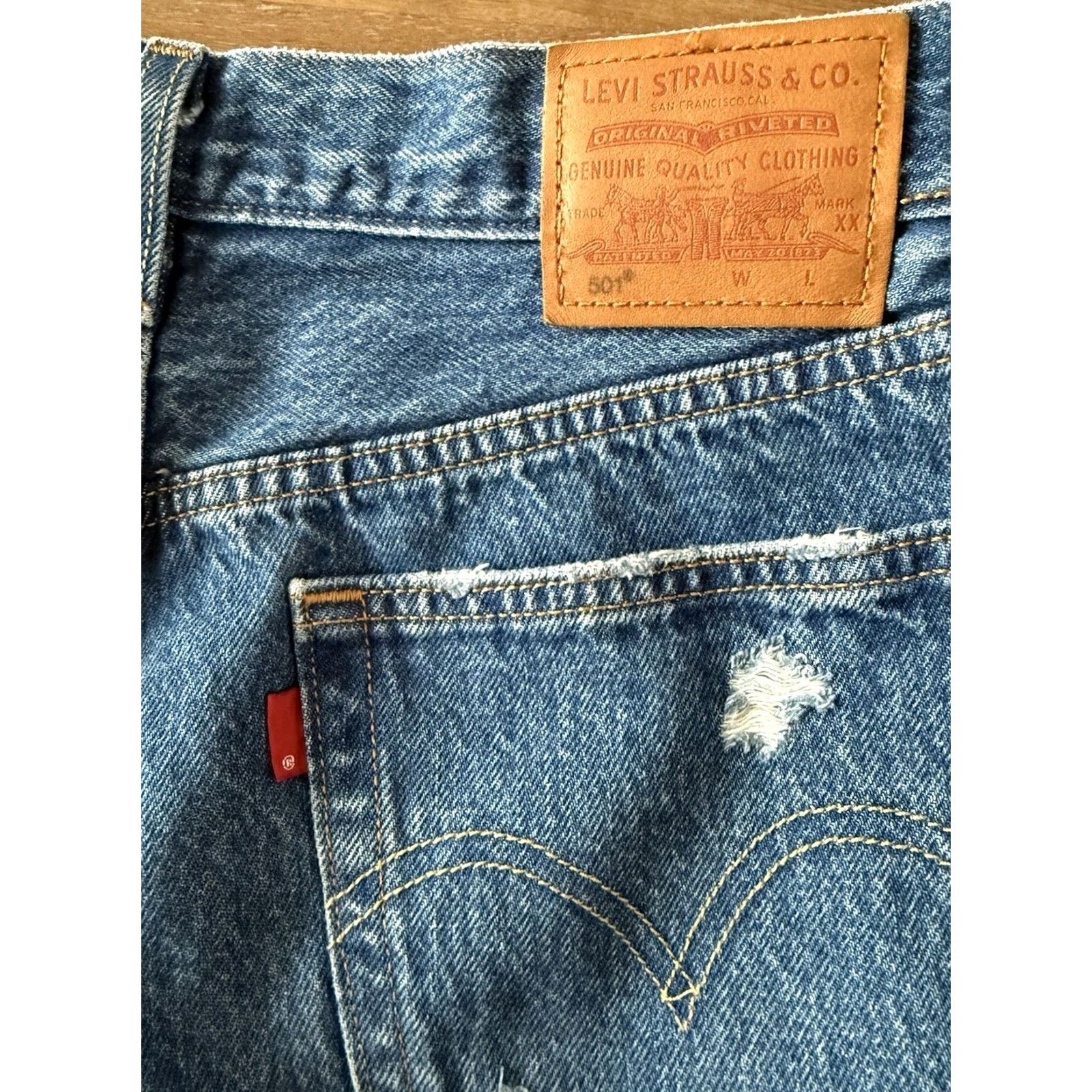 Levi's Levi's 501 Jeans Womens 28x26 Button Fly Distressed Denim Acid Splatter Premium 501 Series 90s Retro City Mom Jean Size 28" / US 6 / IT 42 - 3 Thumbnail