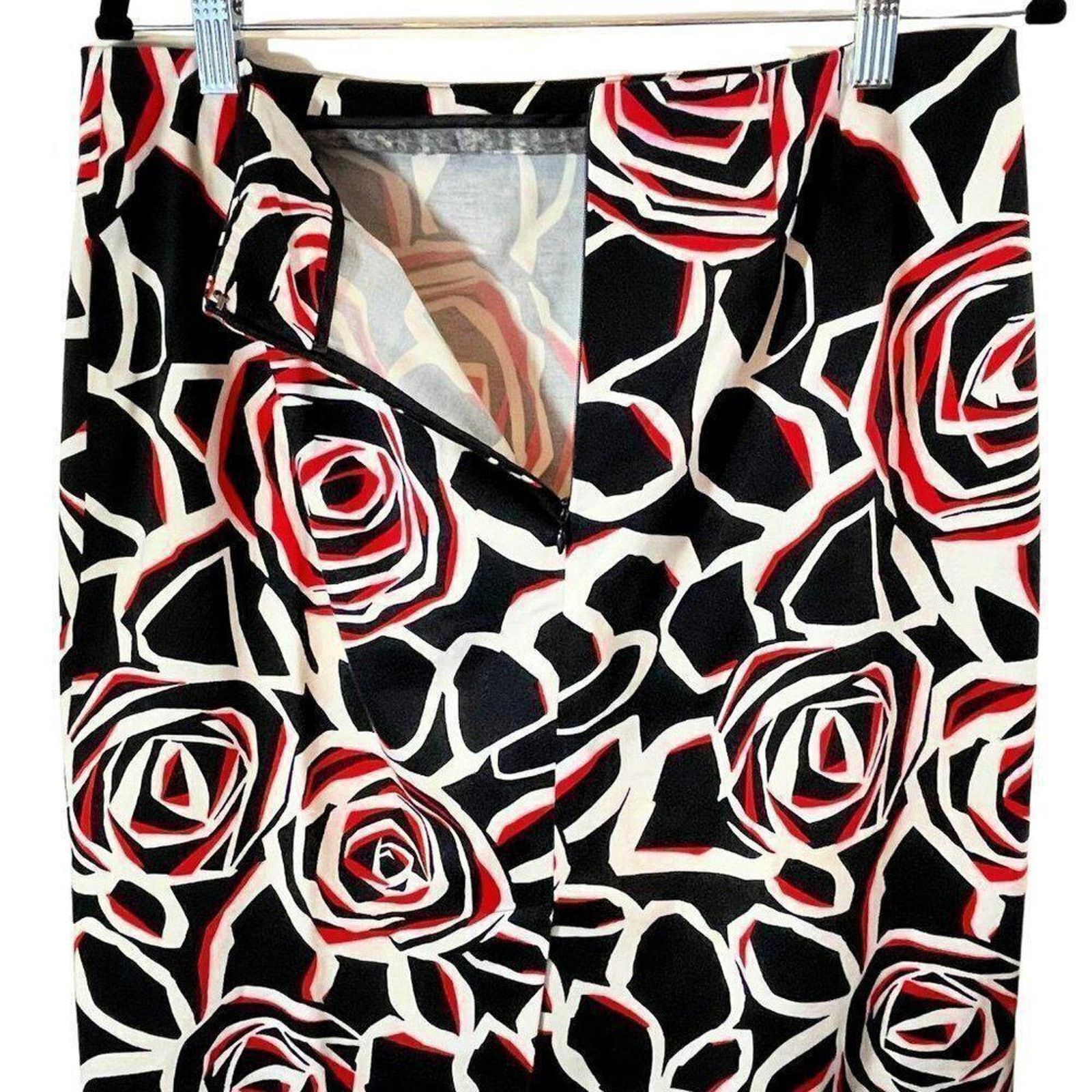 Designer Jones Wear Stretch Rose Print Skirt - Black, Red & Cream Size 32" / US 10 / IT 46 - 3 Thumbnail