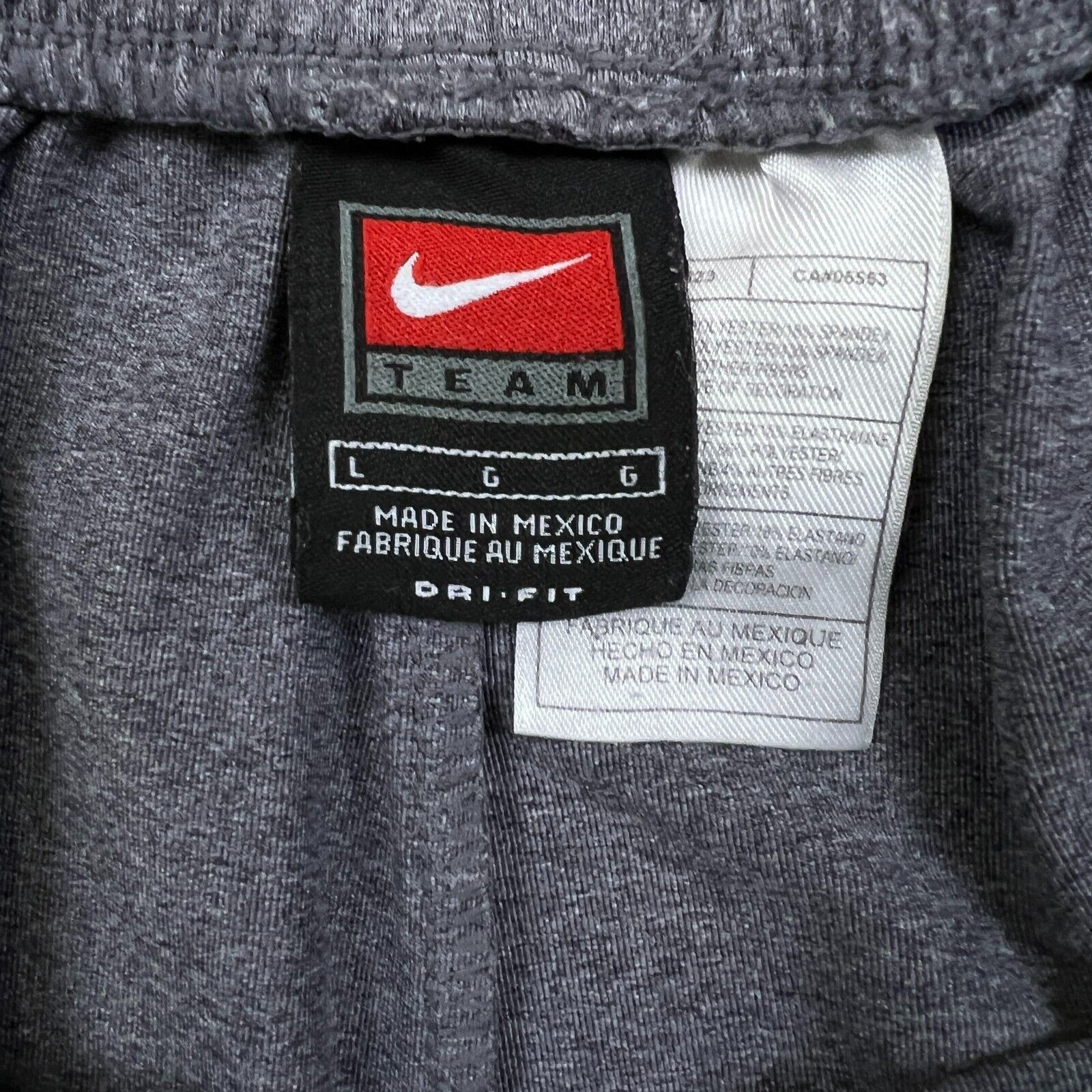 Nike × Vintage Vintage Nike Team Sports Shorts Swoosh Dri Fit Pocketed 90s Size US 30 / EU 46 - 6 Thumbnail