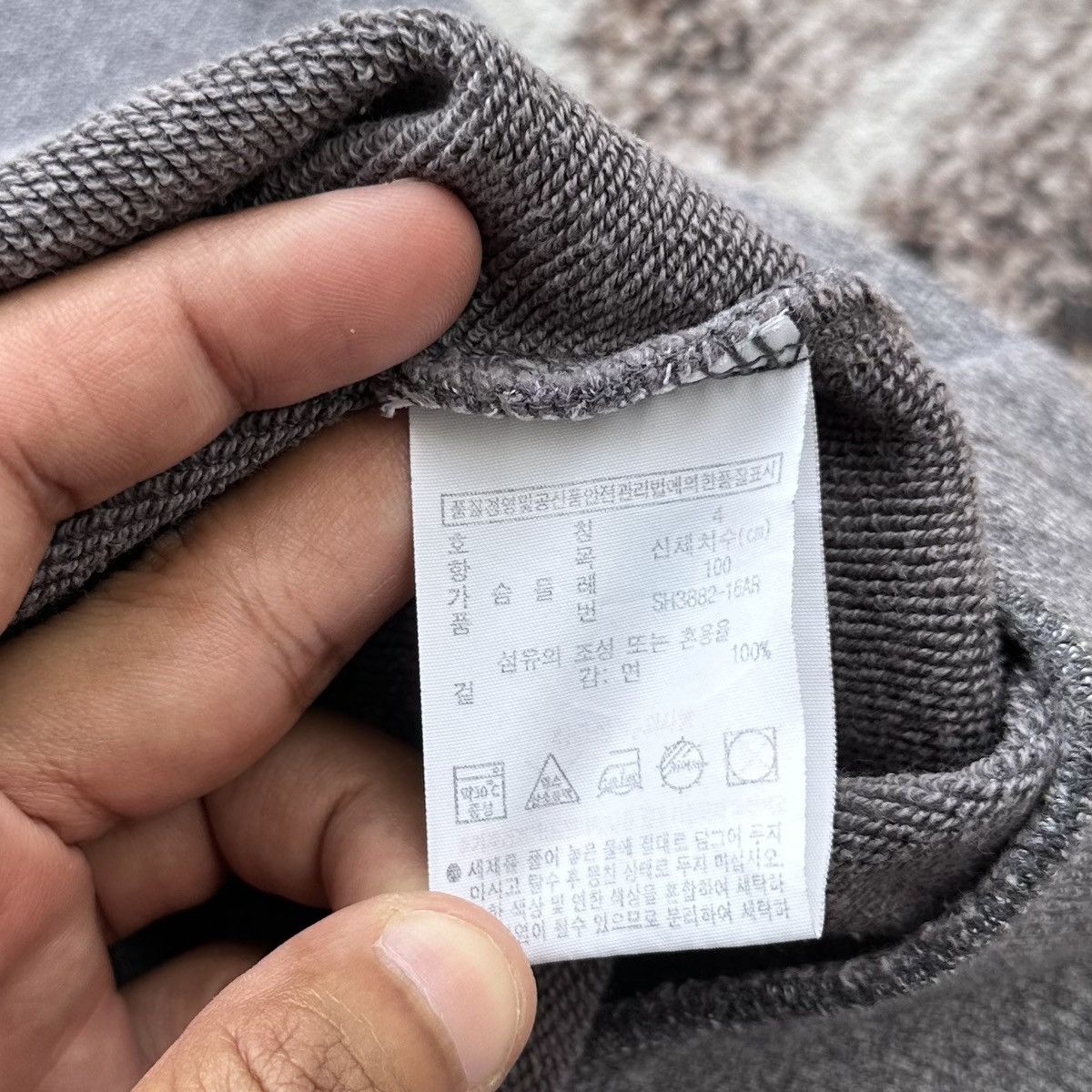 Lacoste LACOSTE LARGE LOGO CREW NECK GREY ESSENTIALS SWEATSHIRT Size US M / EU 48-50 / 2 - 8 Thumbnail