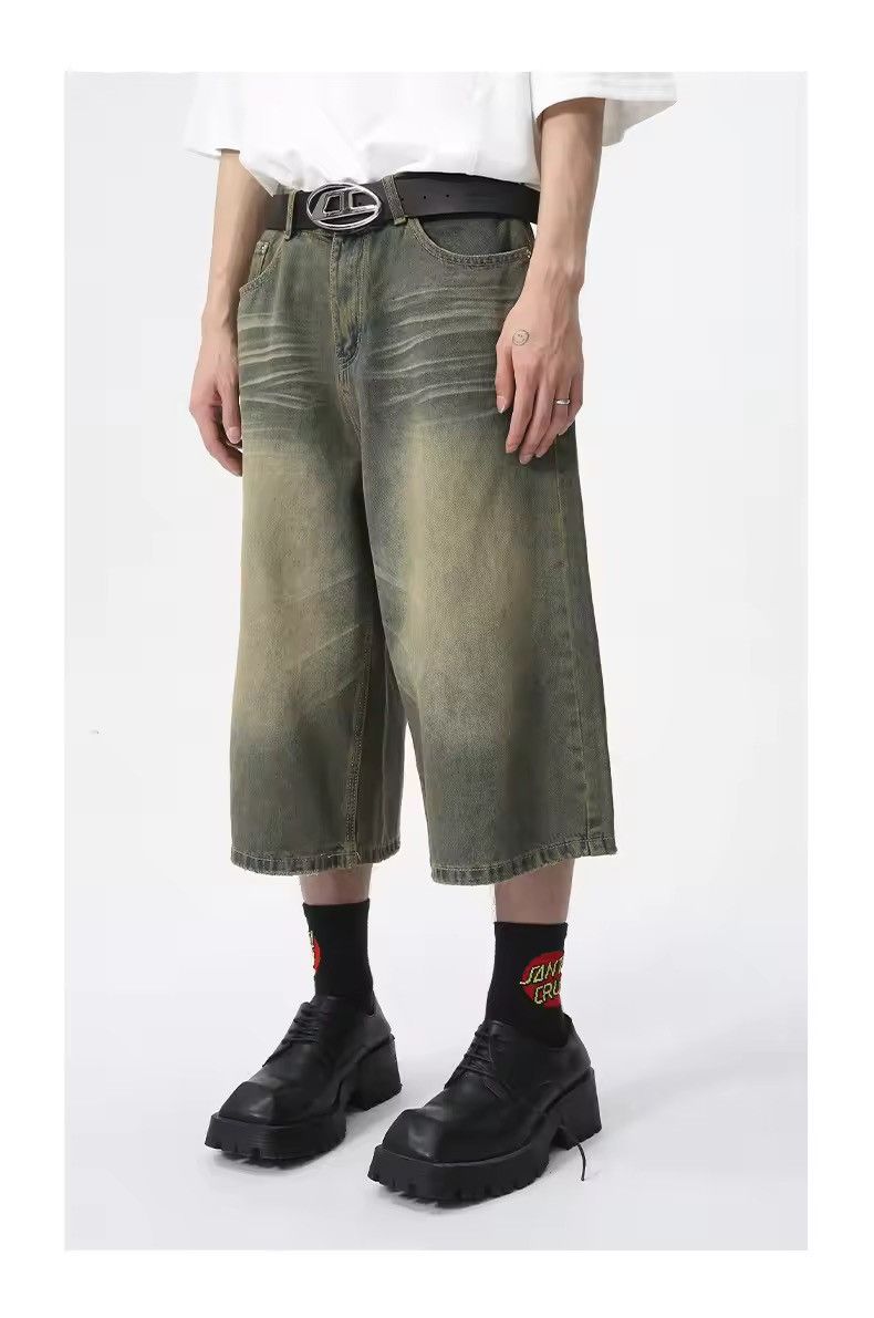 Straight Calf-Length Pant