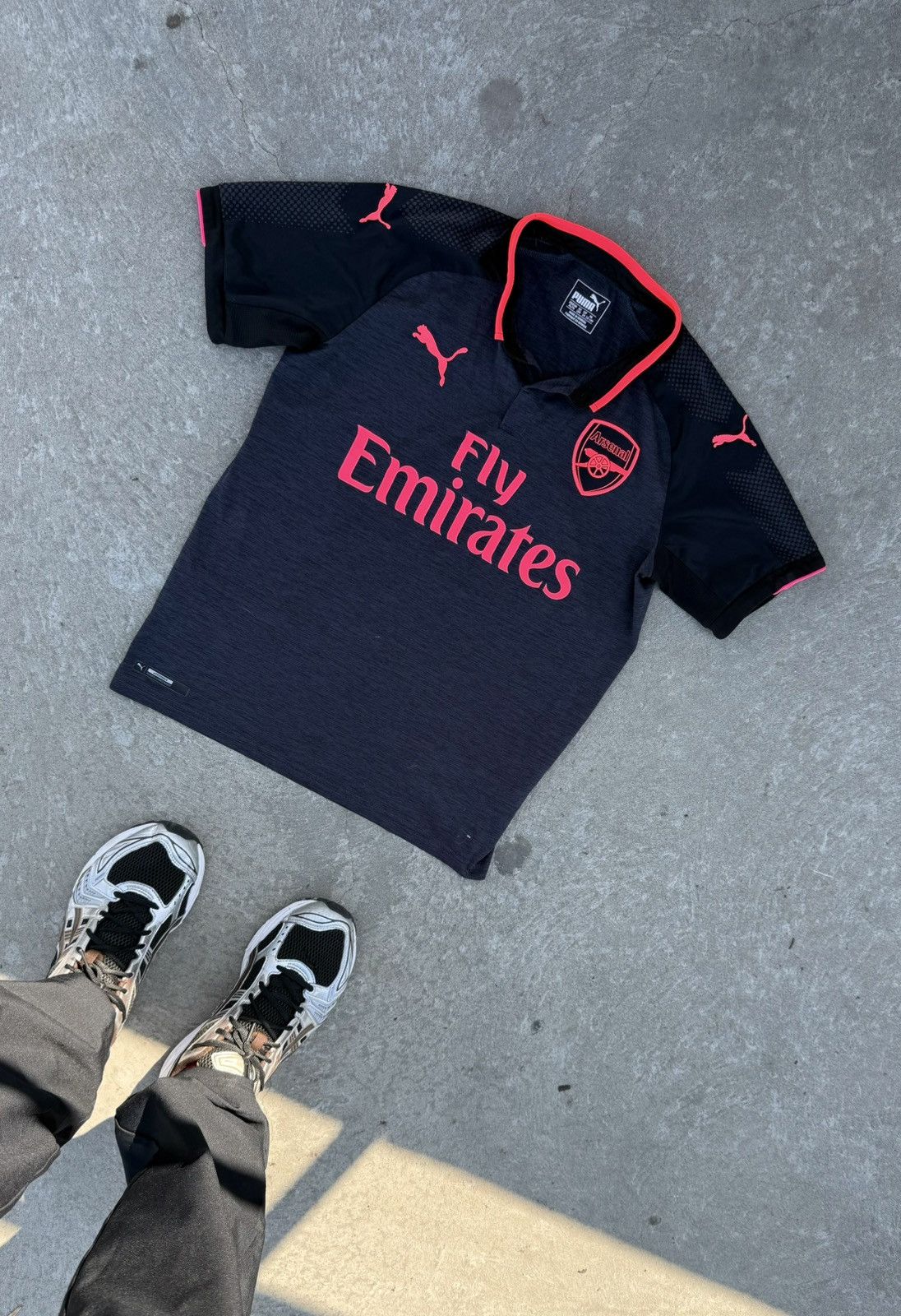 Puma FC Arsenal London 2017 Soccer Y2k Football Jersey Blokecor Size US XS / EU 42 / 0 - 3 Thumbnail