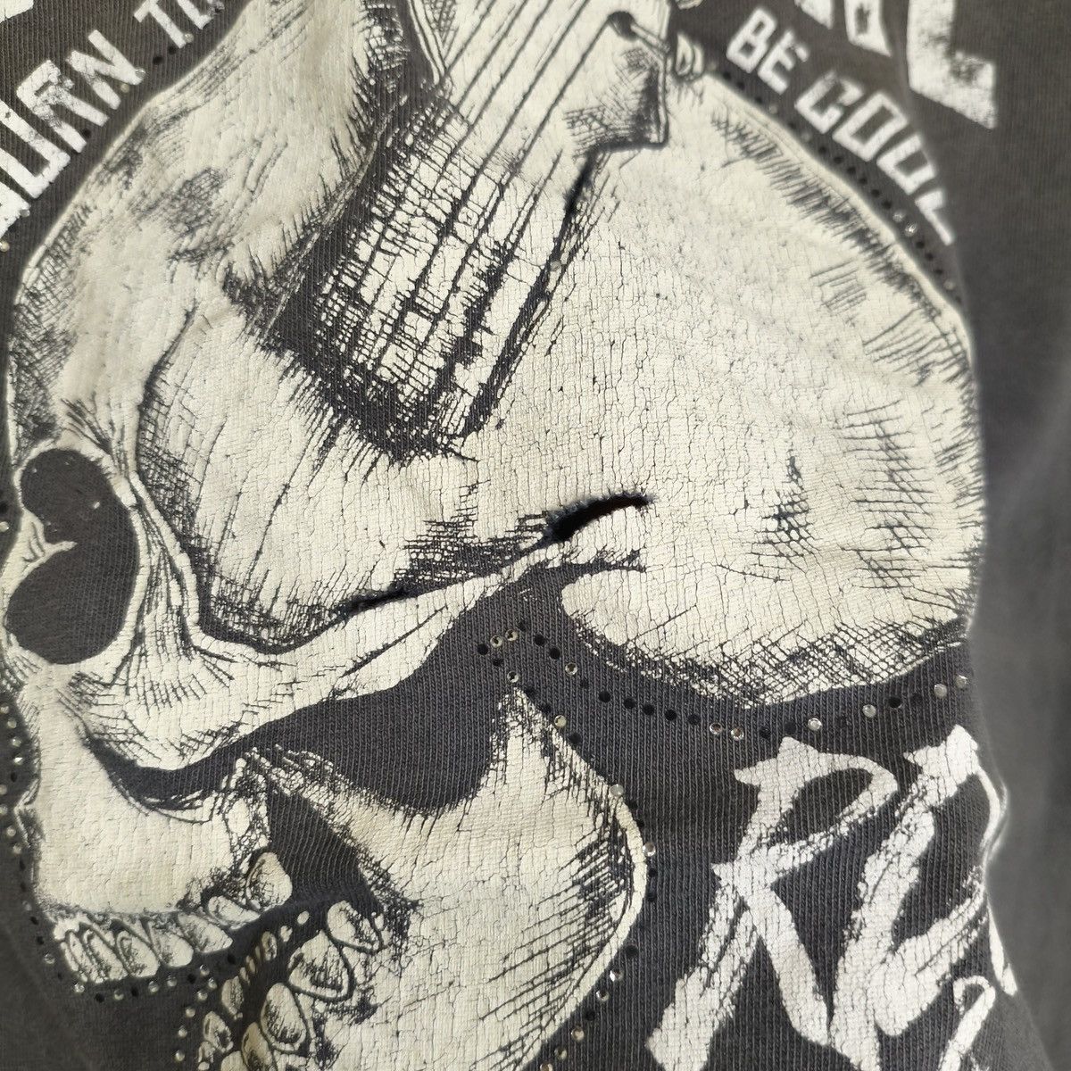 Zara Zara men's T-shirt graphic print skull guitar "Rock & Roll" Size US S / EU 44-46 / 1 - 4 Thumbnail