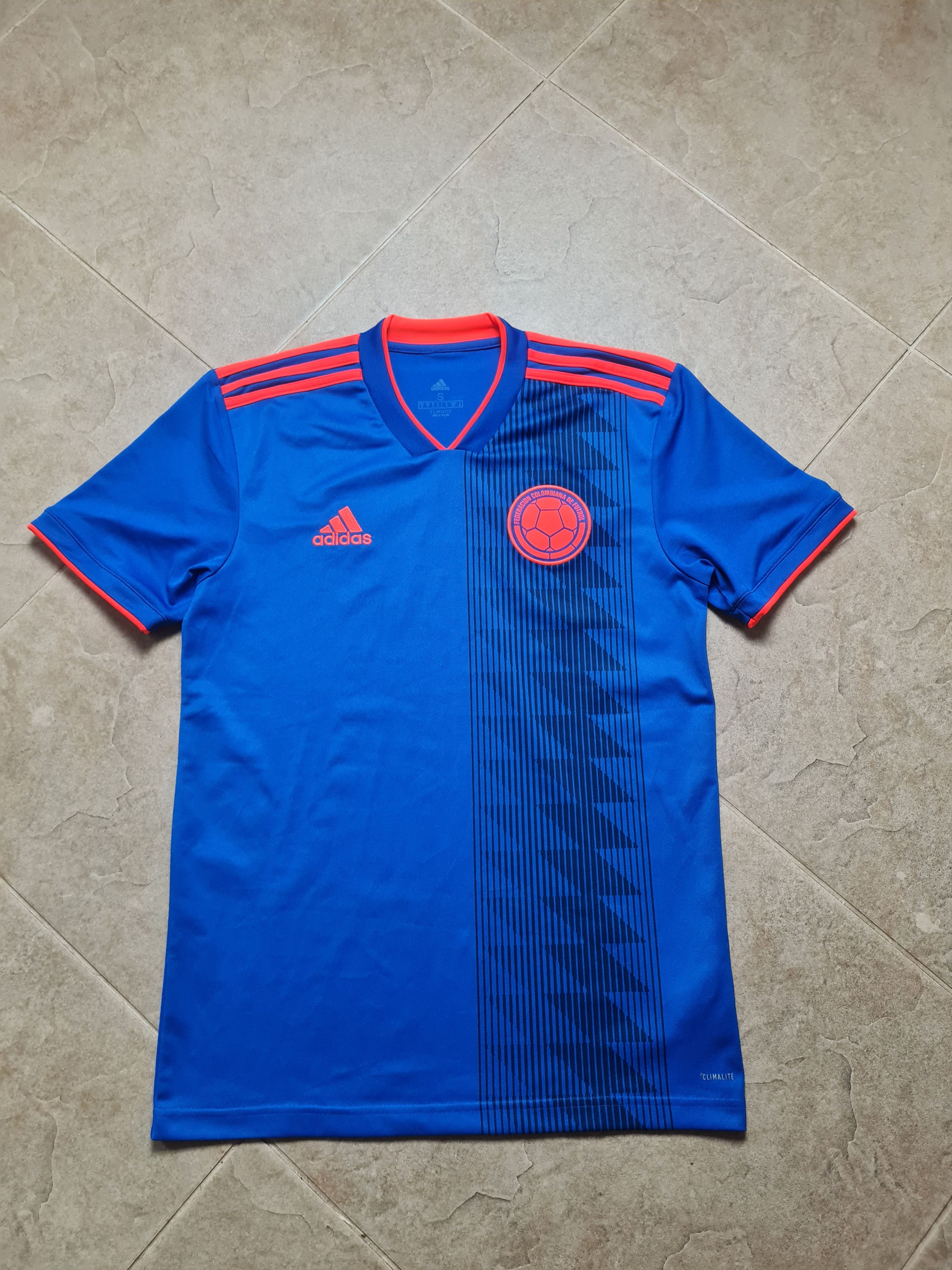 Adidas SOCCER JERSEY COLOMBIA 2018/2019 SHIRT ADIDAS CW1562 Size US S / EU 44-46 / 1 - 2 Thumbnail
